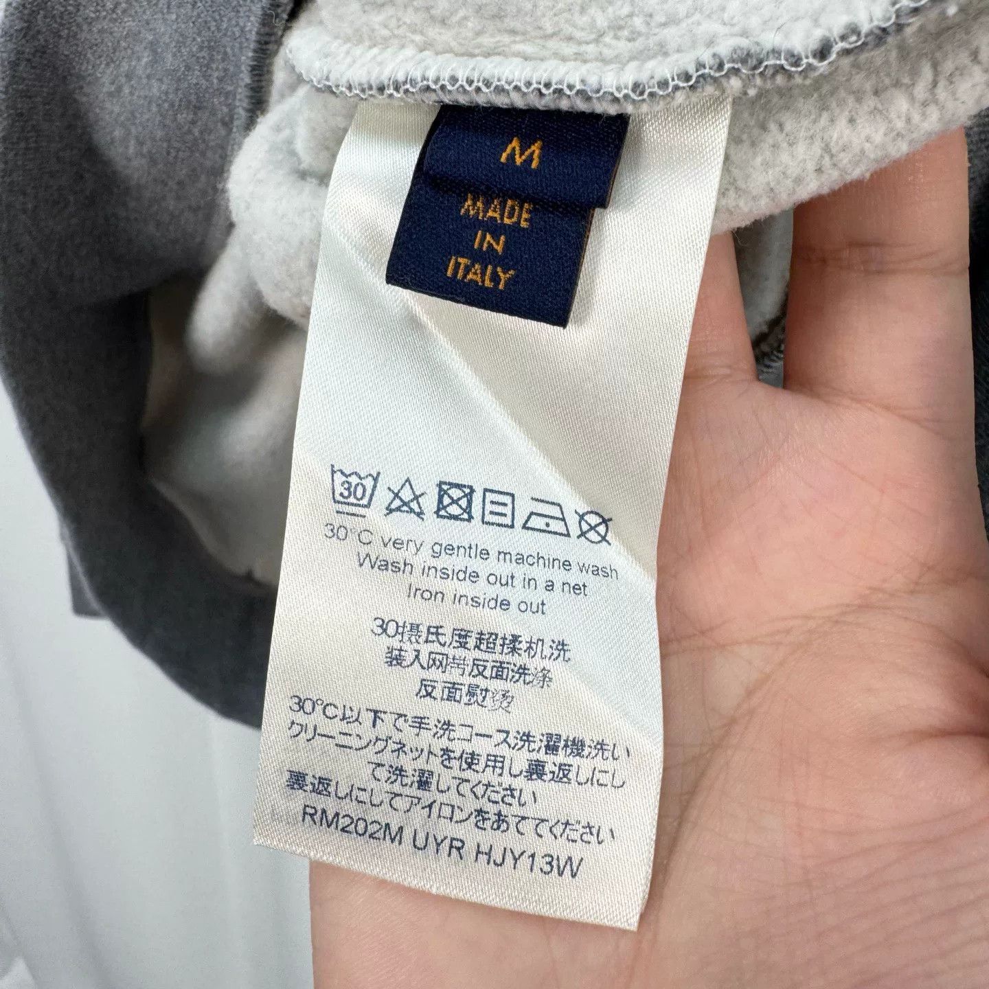 Louis Vuitton Louis Vuitton Nigo Collaboration Printed Sweatshirt Size US M / EU 48-50 / 2 - 6 Thumbnail