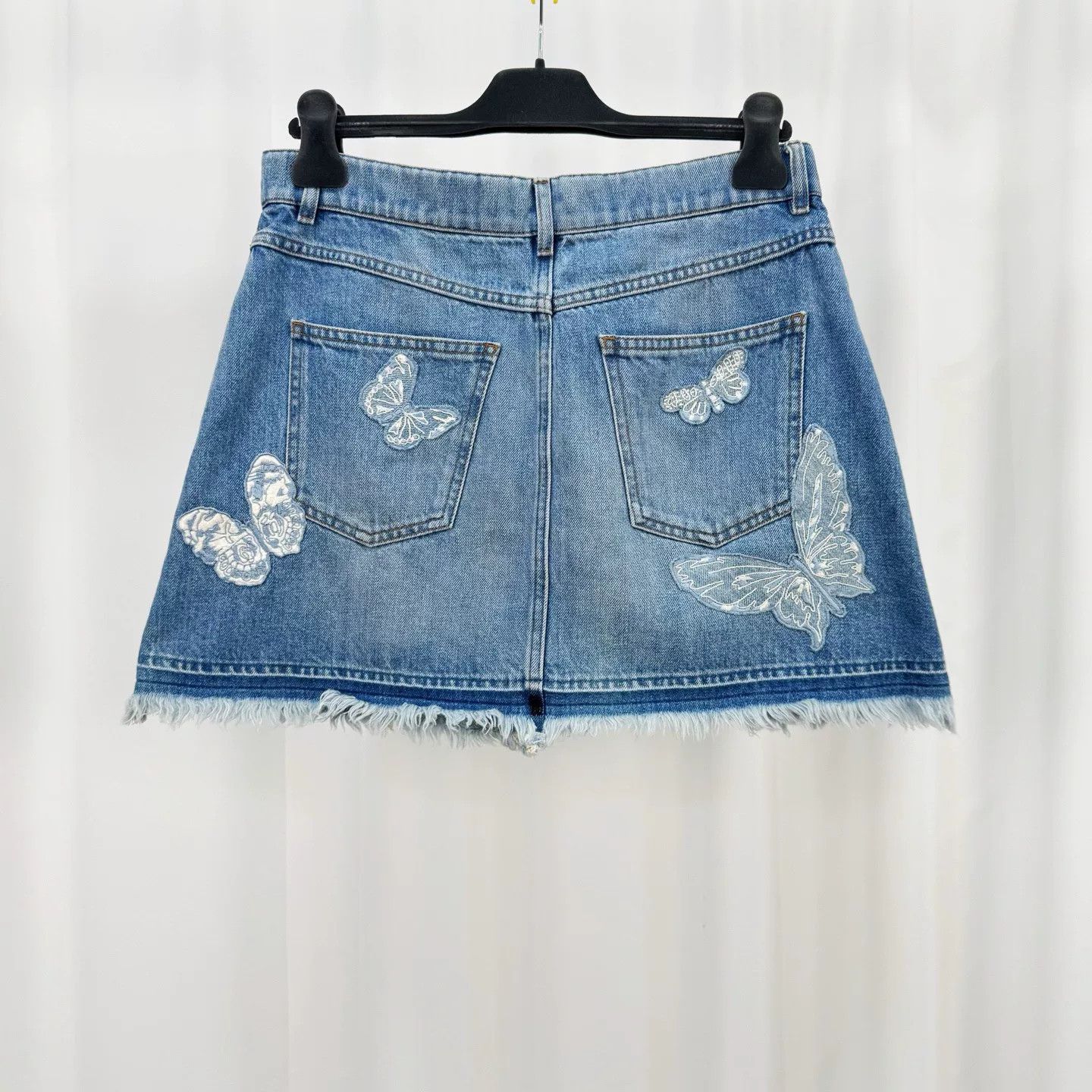 Valentino Valentino Butterfly Embroidery Denim Skirt Size 36" / US 14 / IT 50 - 2 Thumbnail