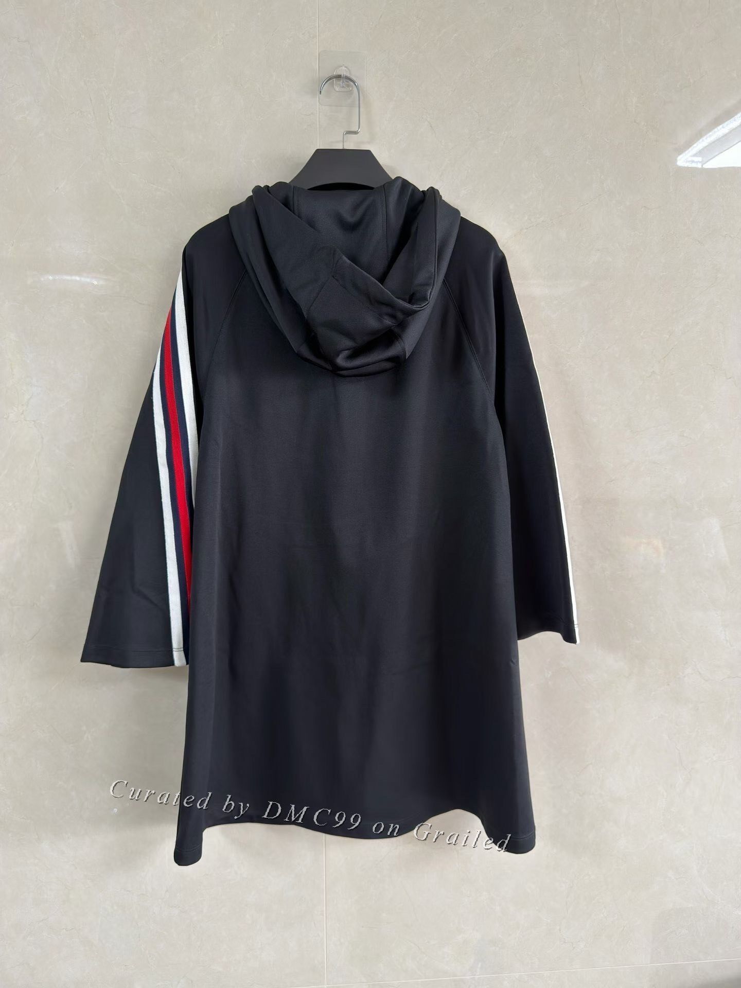 Gucci Gucci Side Stripe Hooded Dress Size XS / US 0-2 / IT 36-38 - 2 Thumbnail
