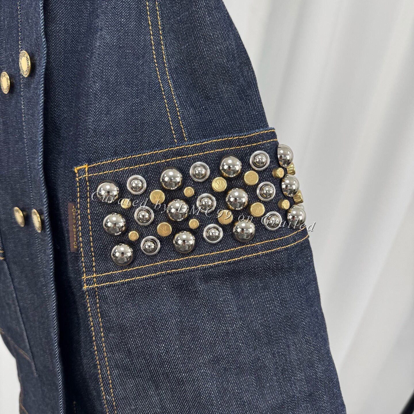 Louis Vuitton Louis Vuitton Double-Breasted Beaded Denim Dress Size XXS / US 00 / IT 34 - 4 Thumbnail