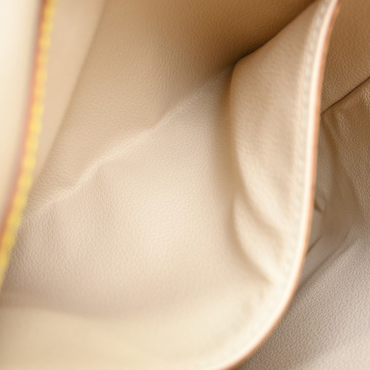 Louis Vuitton Louis Vuitton Bucket Bag Monogram Canvas Size ONE SIZE - 12 Thumbnail