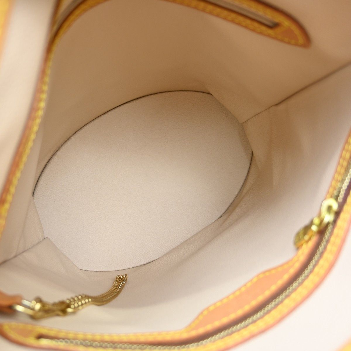 Louis Vuitton Louis Vuitton Bucket Bag Monogram Canvas Size ONE SIZE - 3 Thumbnail