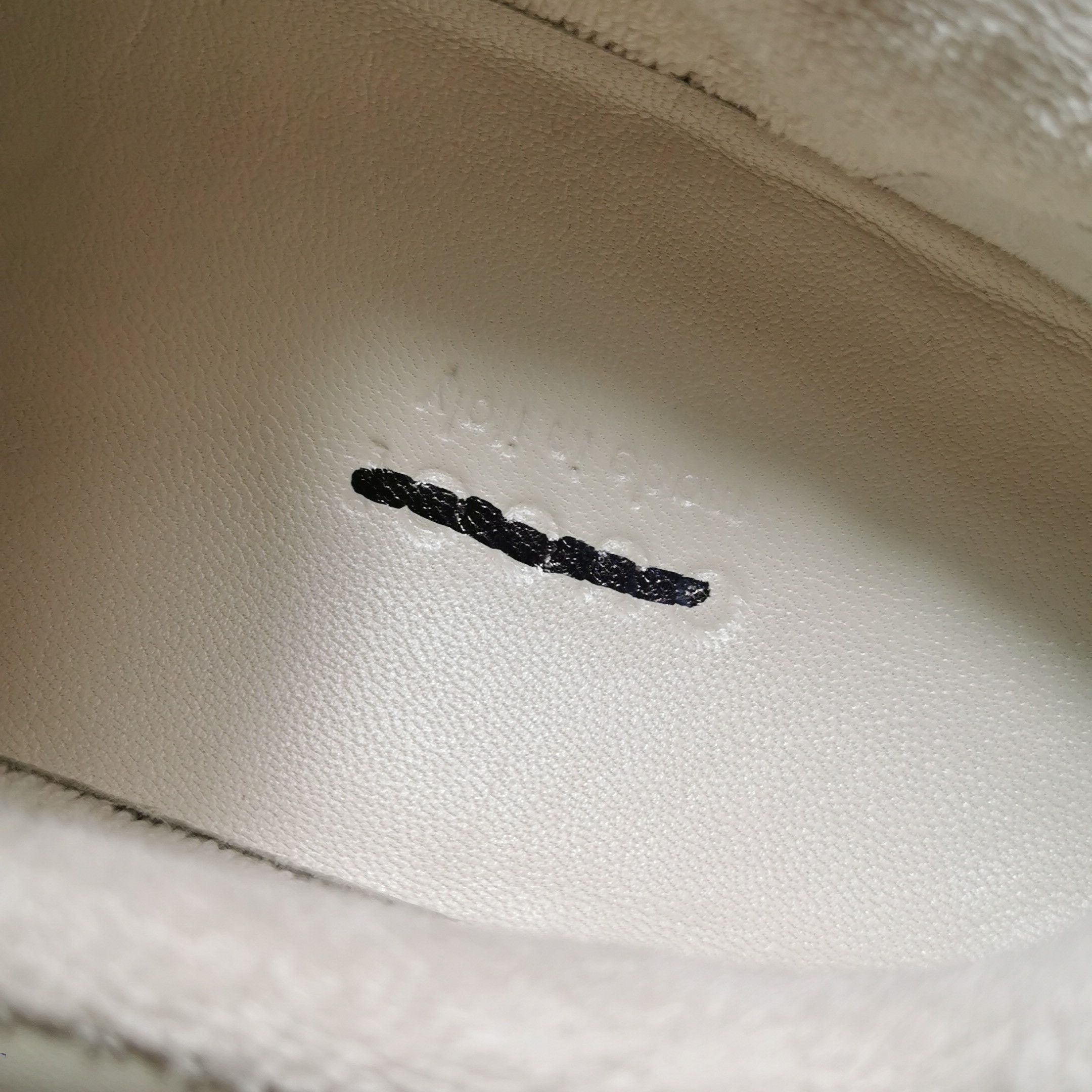 Gucci Gucci Women 5 Lowtop Sneakers Size US 5 / IT 35 - 8 Thumbnail