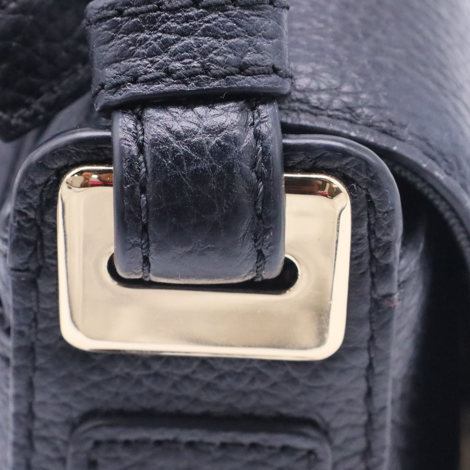 Michael Kors Michael Kors Lila Pebbled Crossbody Bag in Black Leather Size ONE SIZE - 7 Thumbnail
