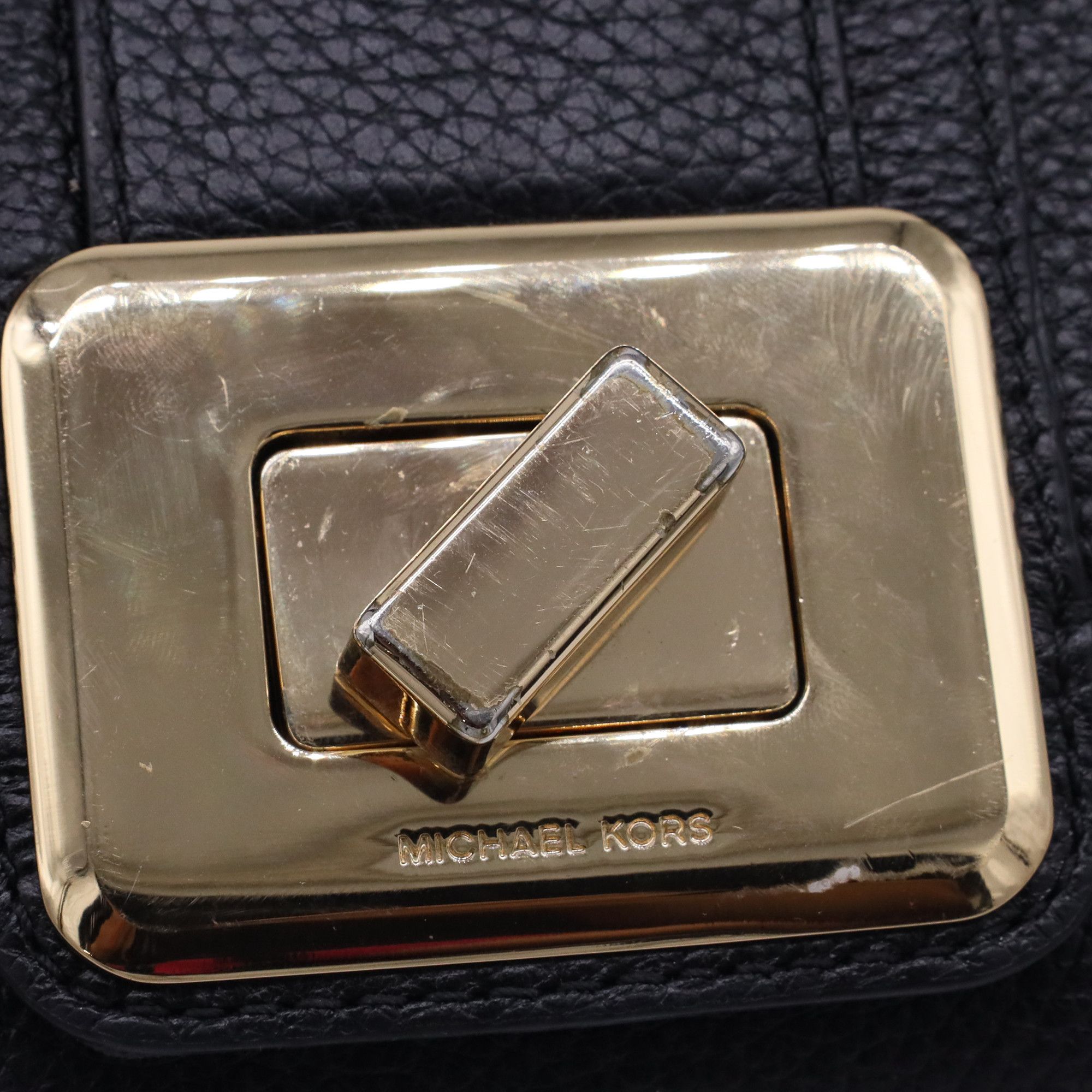 Michael Kors Michael Kors Lila Pebbled Crossbody Bag in Black Leather Size ONE SIZE - 6 Thumbnail