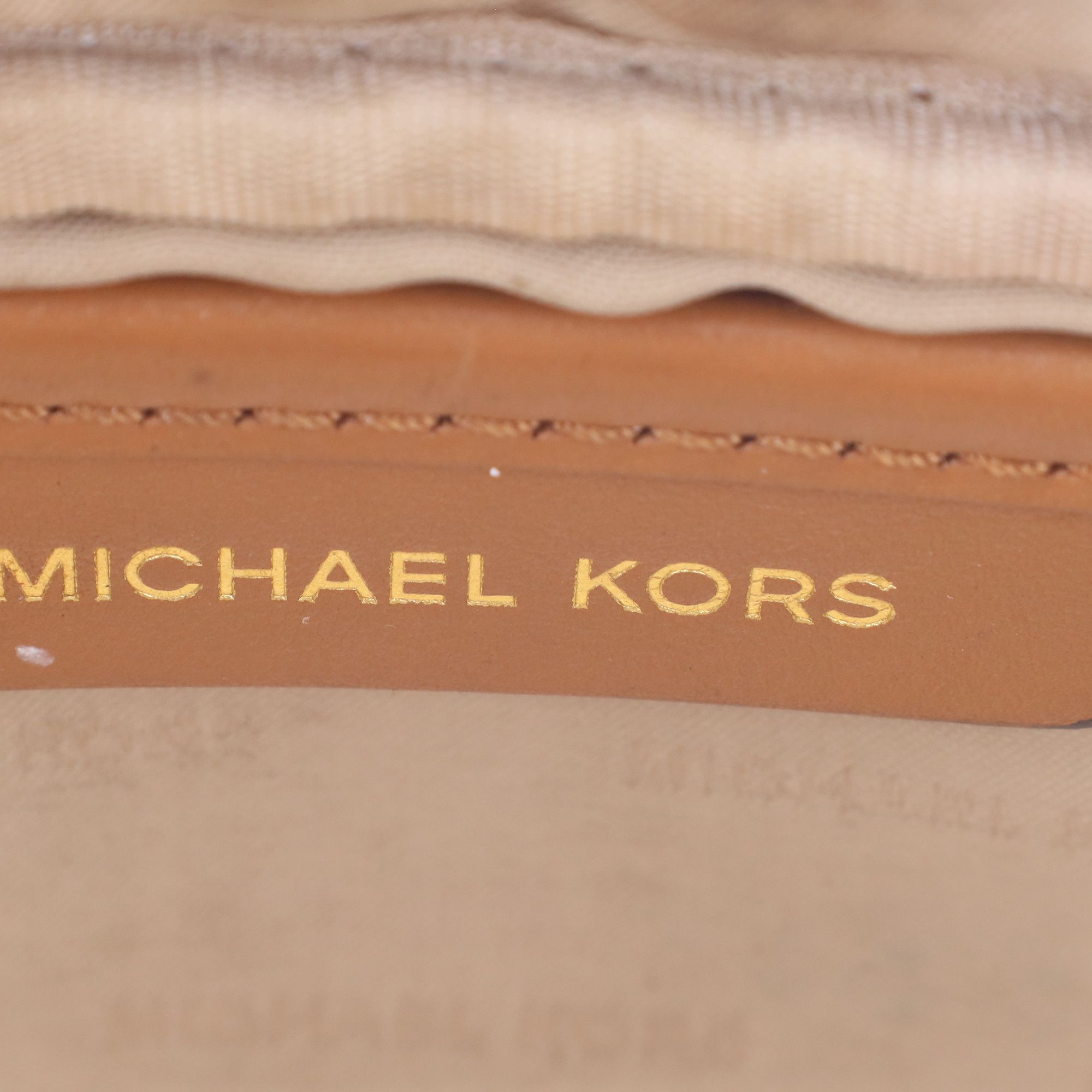Michael Kors Michael Kors Signature East/West Crossbody Bag in Beige Coat Size ONE SIZE - 8 Thumbnail