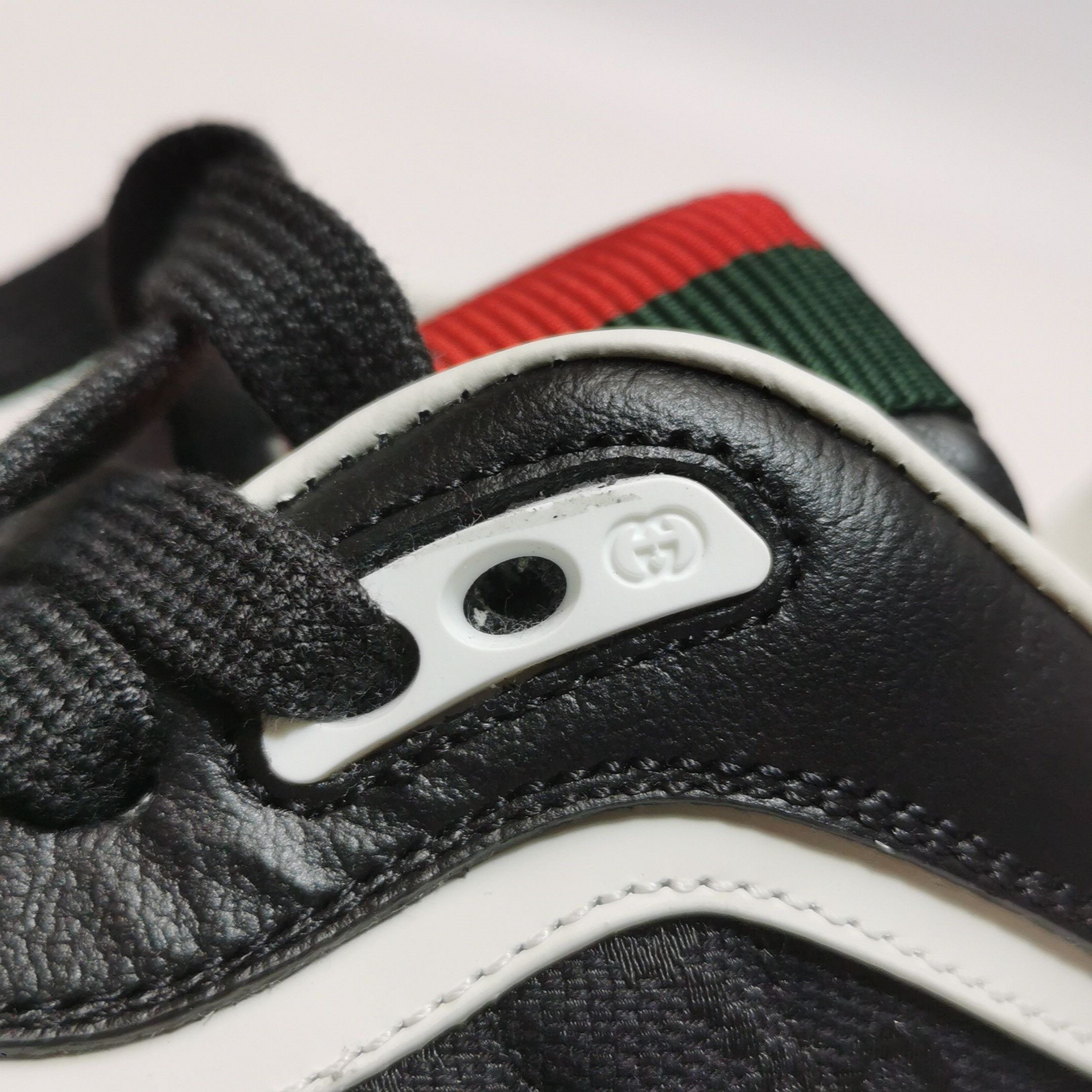 Gucci Gucci Women 5-5 Lowtop Sneakers Size US 5.5 / IT 35.5 - 7 Thumbnail