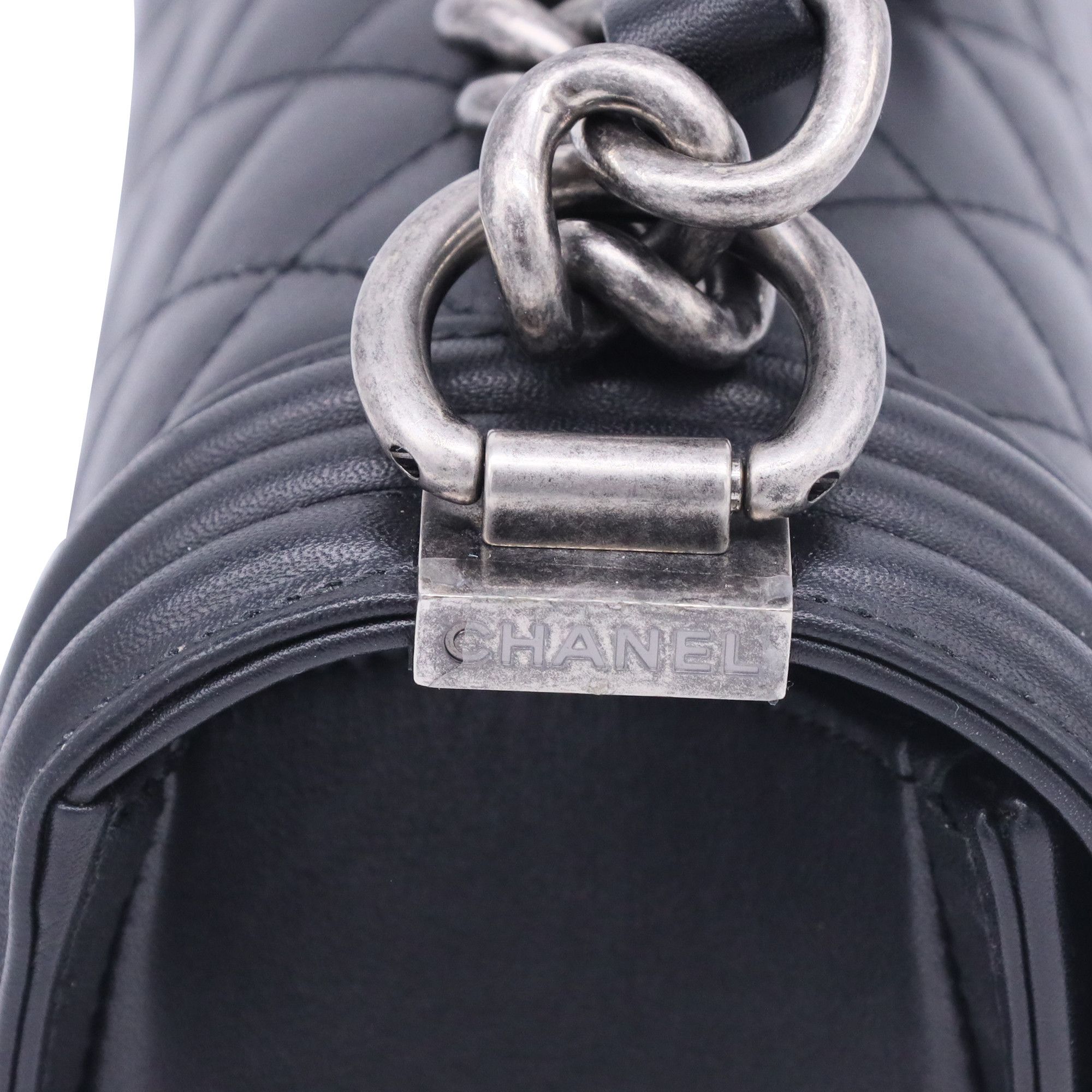 Chanel Chanel Boy Old Medium Shoulder Bag in Black Calf Leather Size ONE SIZE - 5 Thumbnail