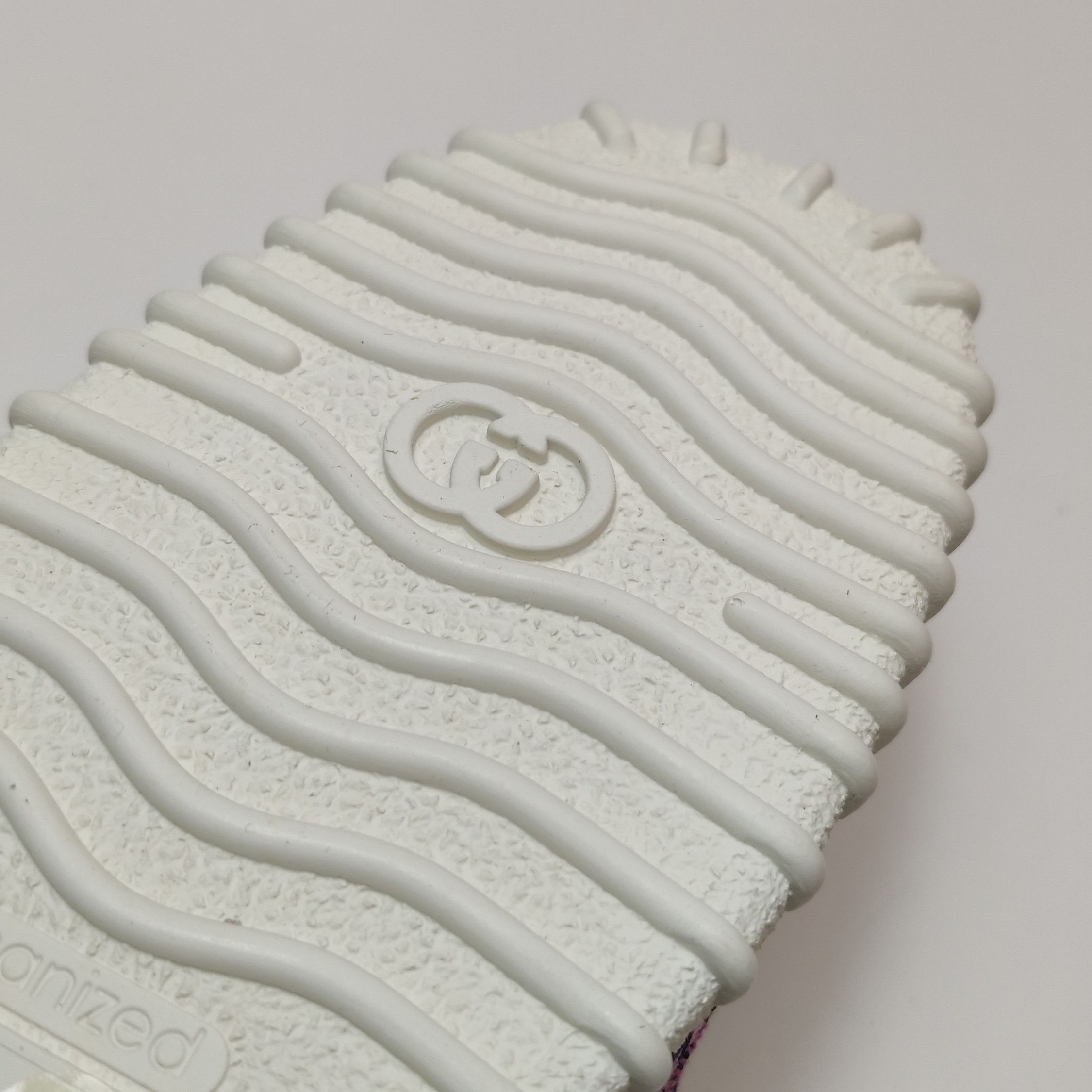 Gucci Gucci Women 5 Lowtop Sneakers Size US 5 / IT 35 - 7 Thumbnail