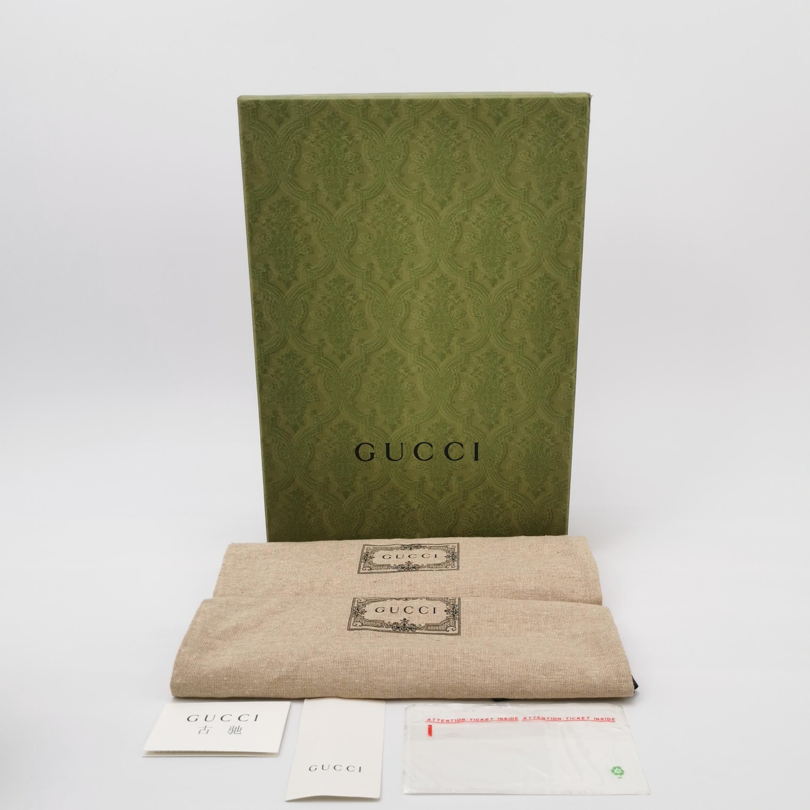Gucci Gucci Women 7-5 Lowtop Sneakers Size US 7.5 / IT 37.5 - 6 Thumbnail