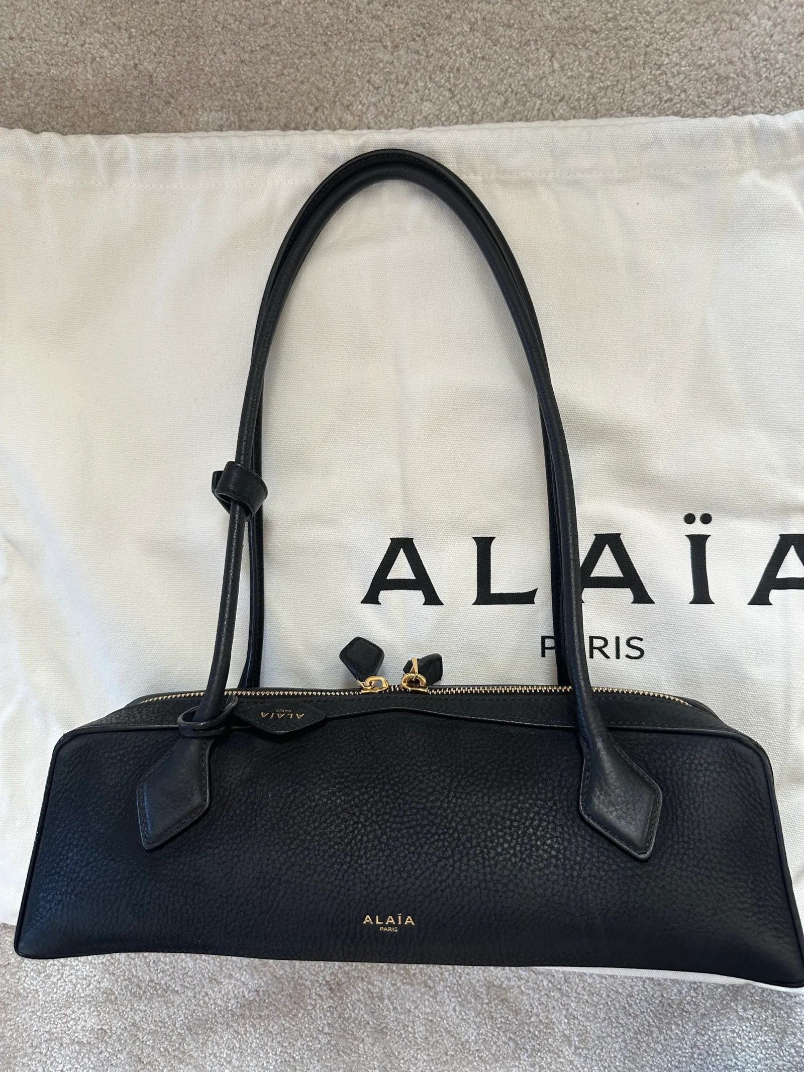 Alaia Alaïa Le Teckel Bucket Bag Size ONE SIZE - 4 Thumbnail
