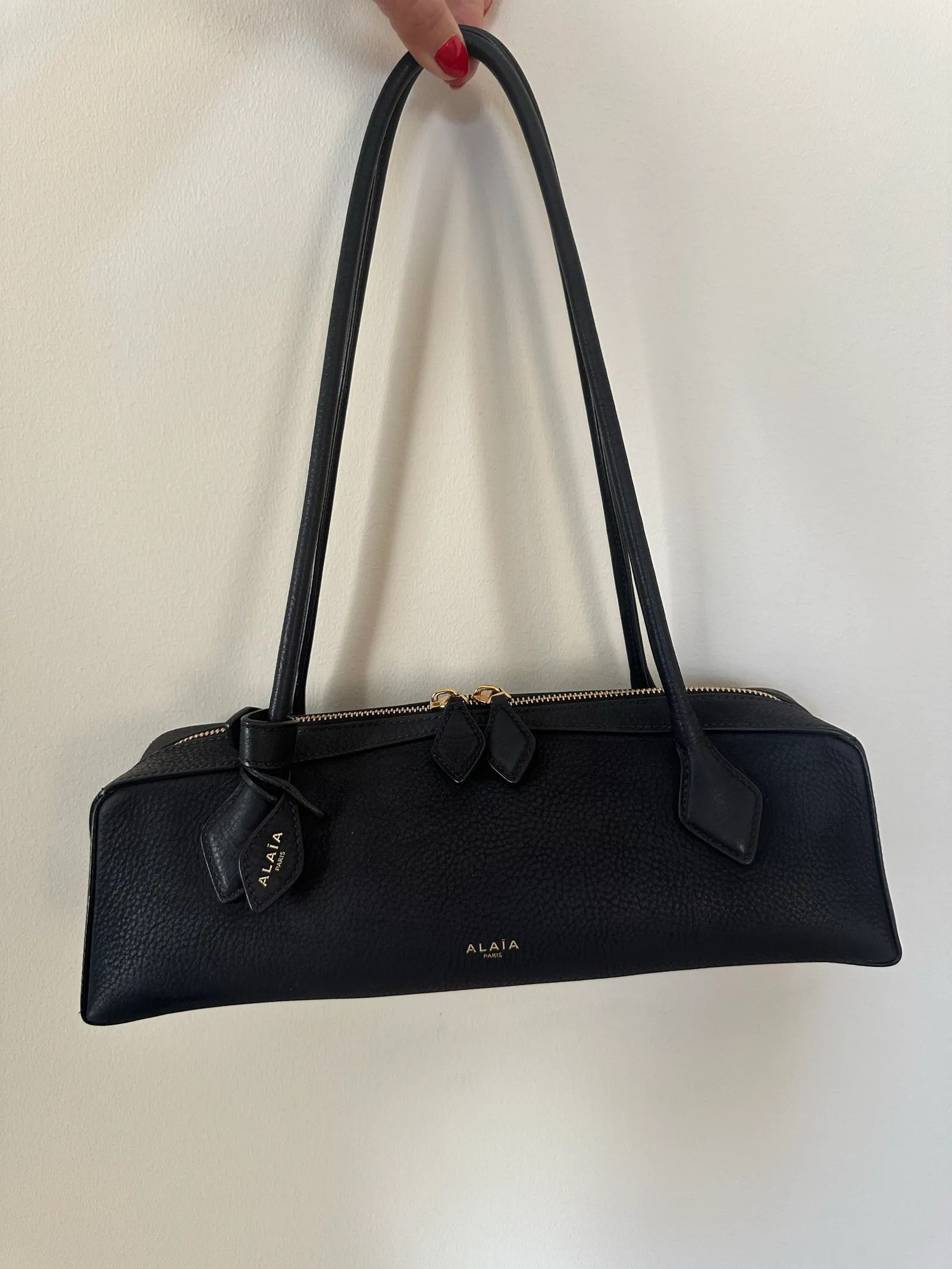 Alaia Alaïa Le Teckel Bucket Bag Size ONE SIZE - 2 Thumbnail