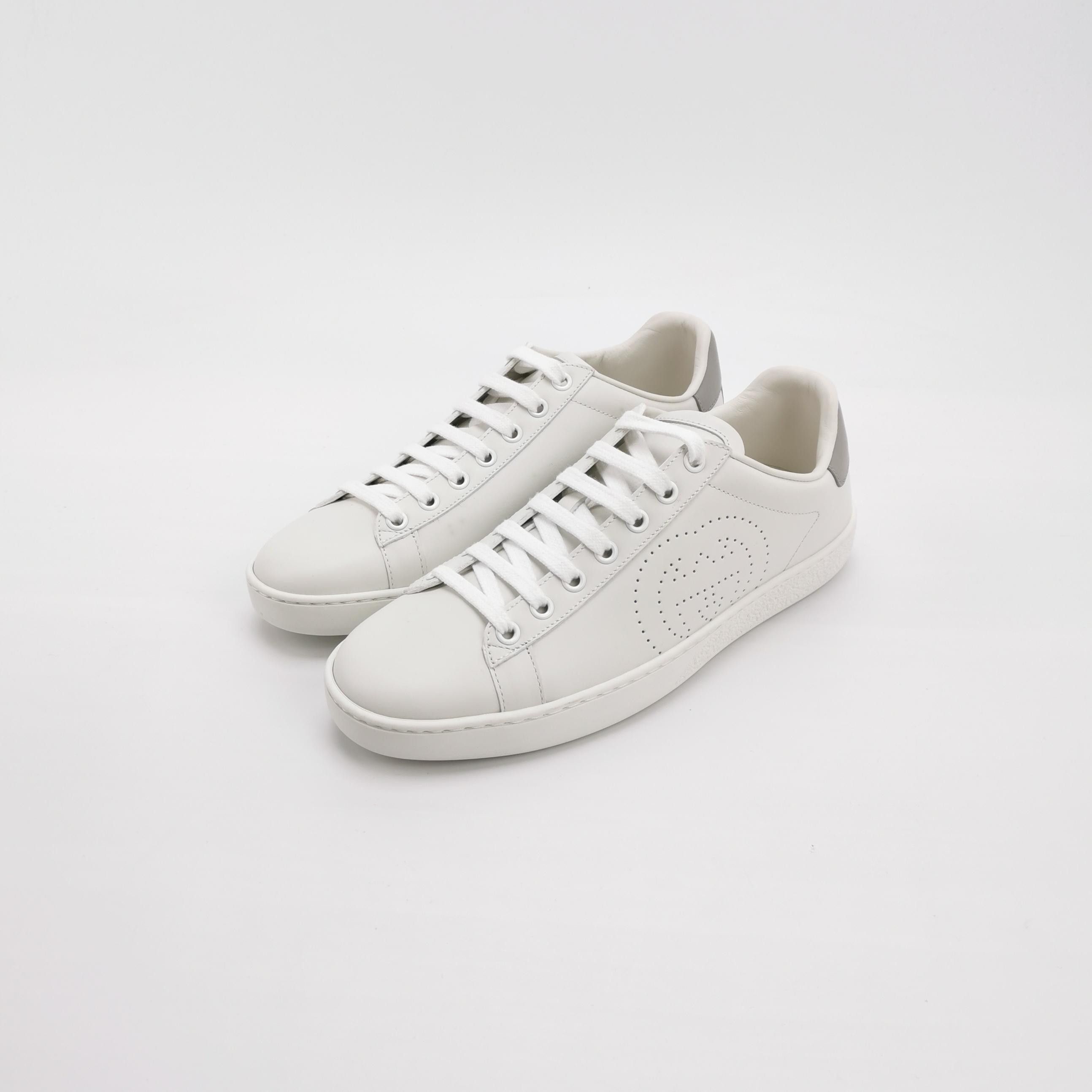 Gucci Gucci Women 7-5 Lowtop Sneakers Size US 7.5 / IT 37.5 - 2 Thumbnail