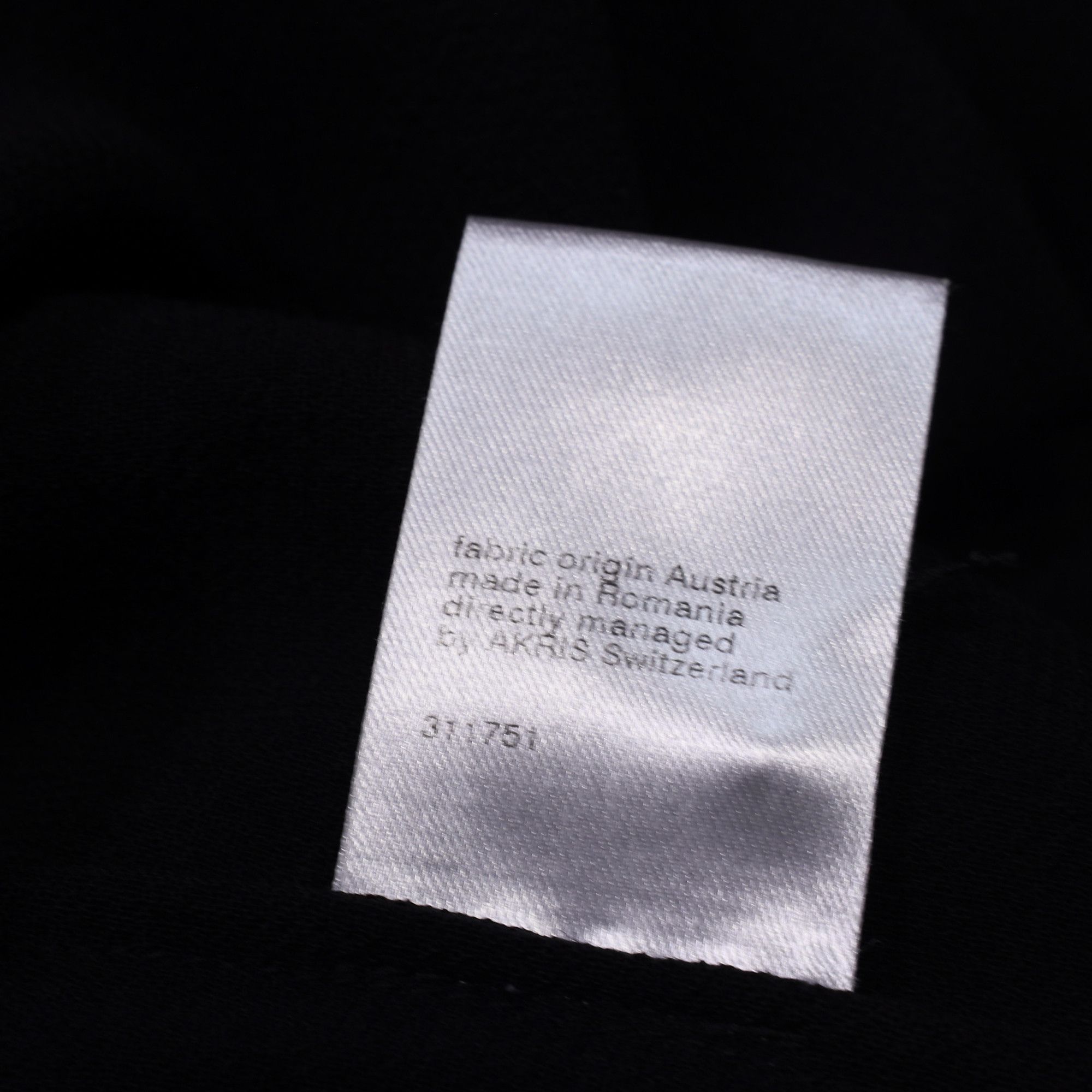 Akris Akris Punto Lasercut Scalloped Blouse in Black Wool Size XXS / US 00 / IT 34 - 7 Thumbnail