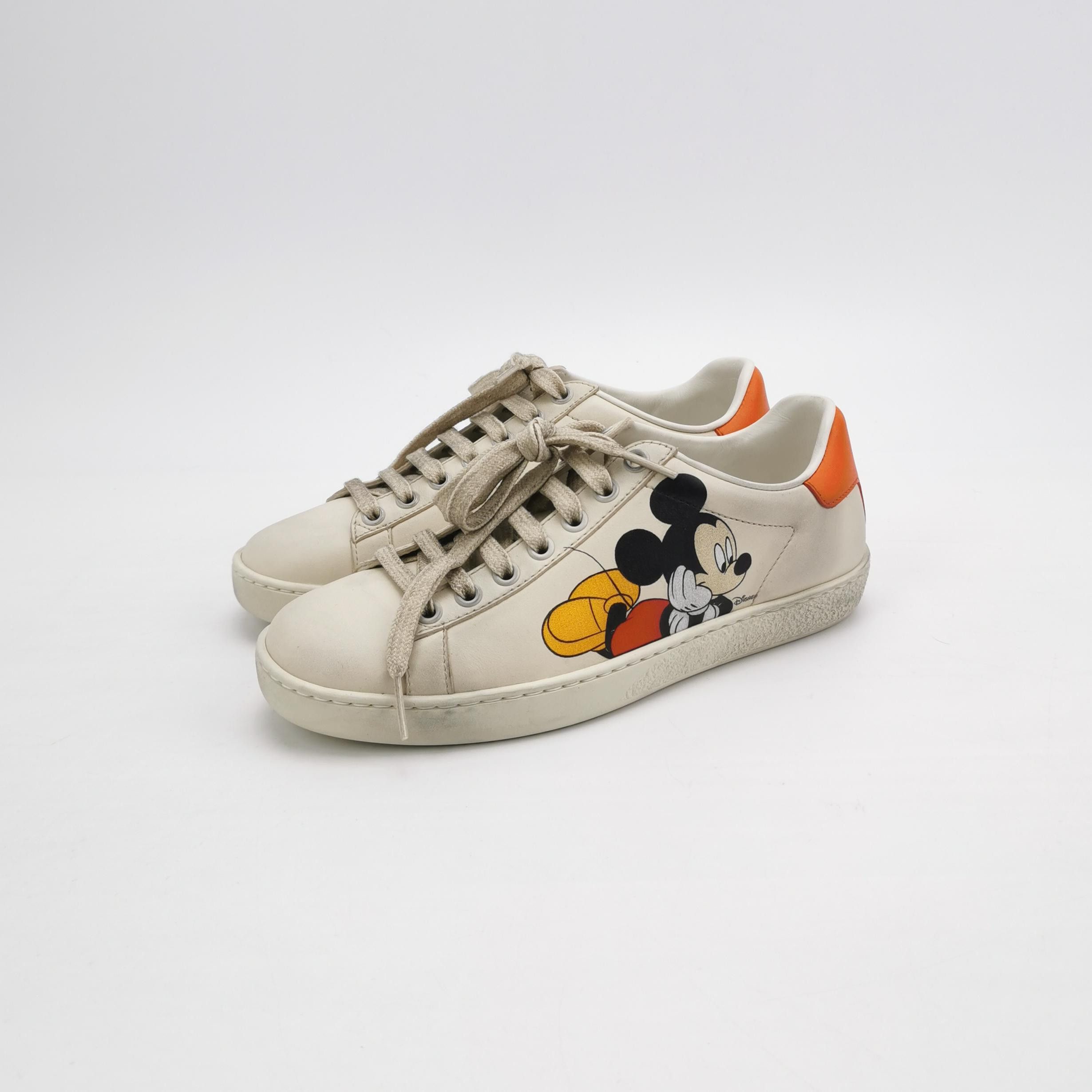 Gucci Gucci Women 5 Lowtop Sneakers Size US 5 / IT 35 - 2 Thumbnail