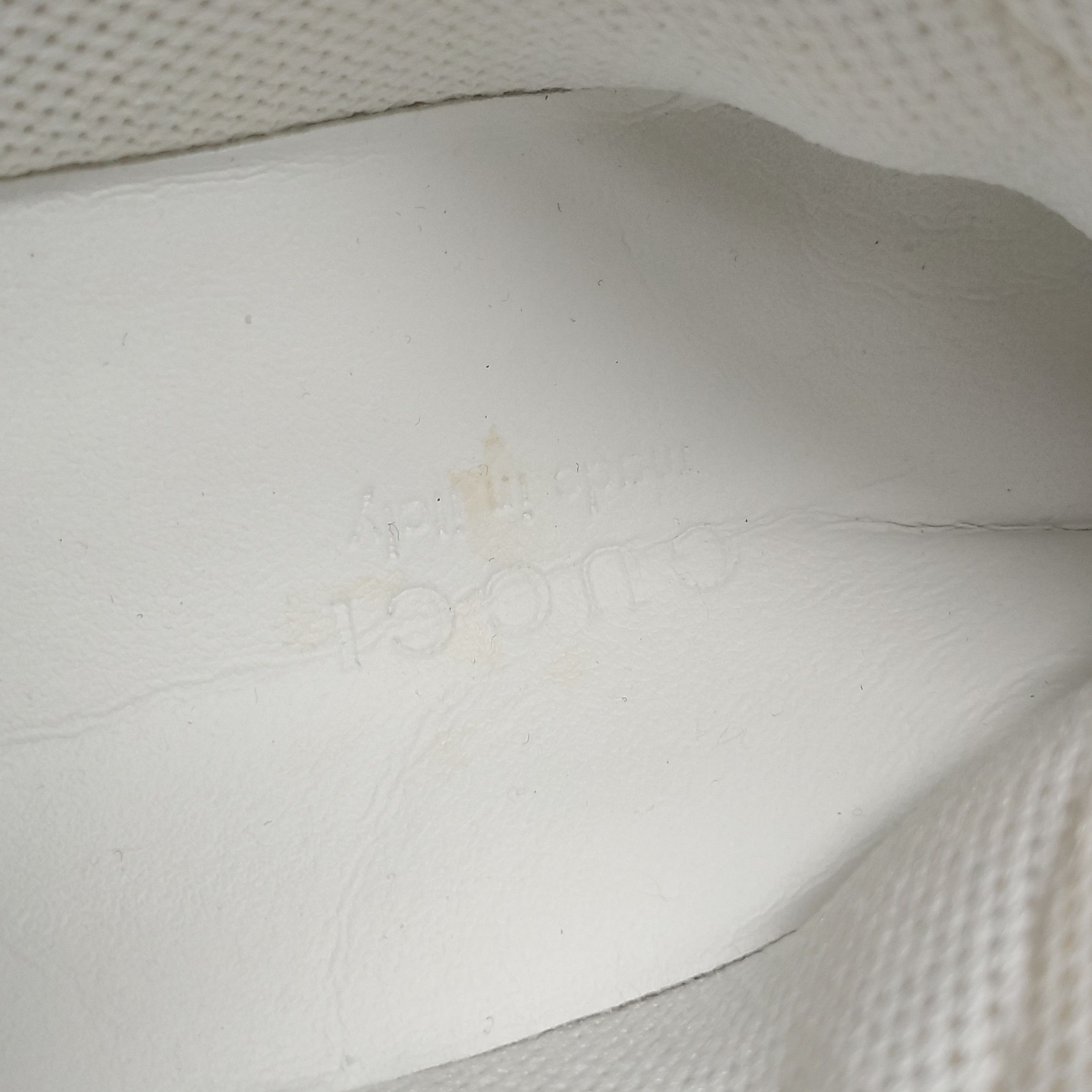 Gucci Gucci Women 6-5 Lowtop Sneakers Size US 6.5 / IT 36.5 - 9 Thumbnail