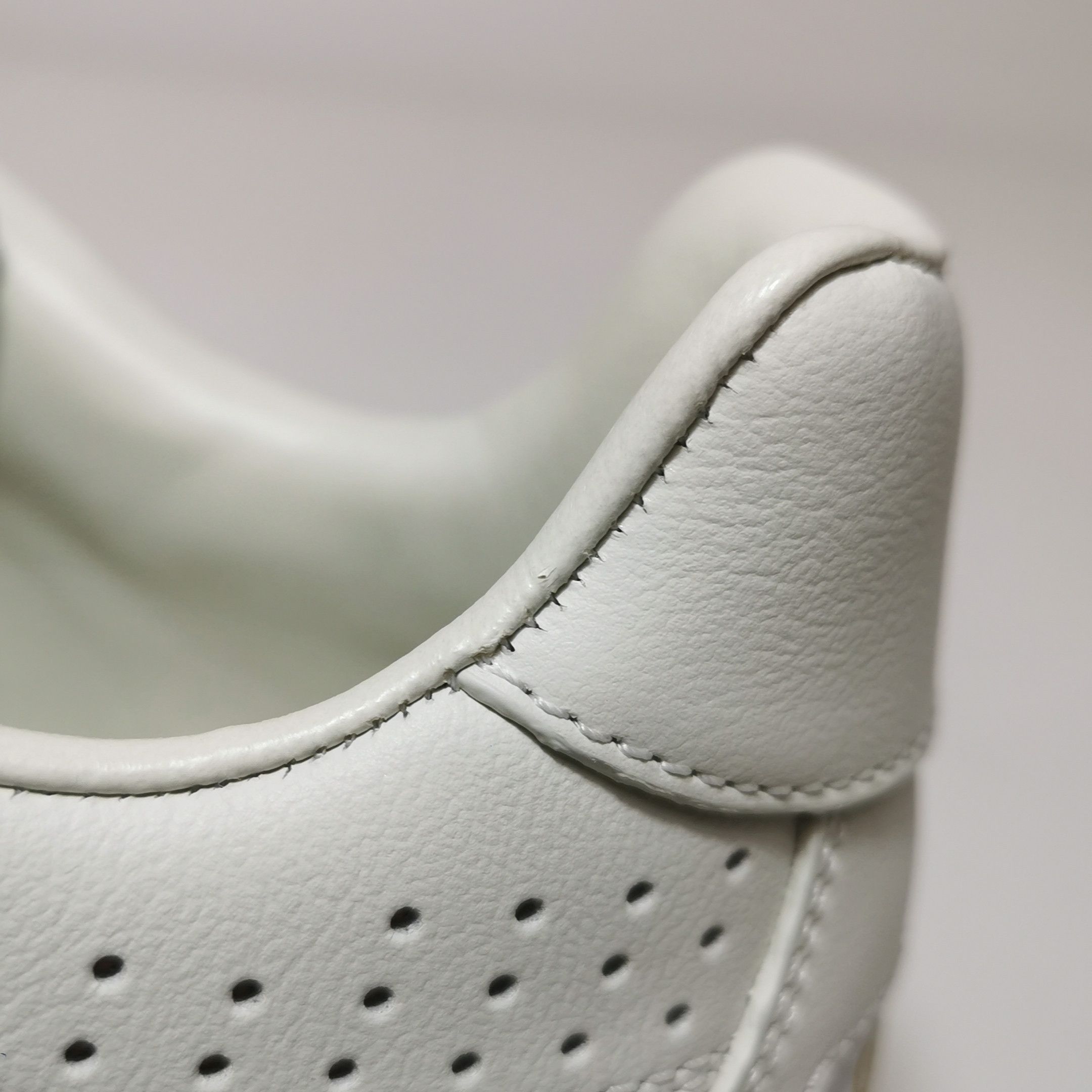 Gucci Gucci Women 9 Lowtop Sneakers Size US 9 / IT 39 - 7 Thumbnail