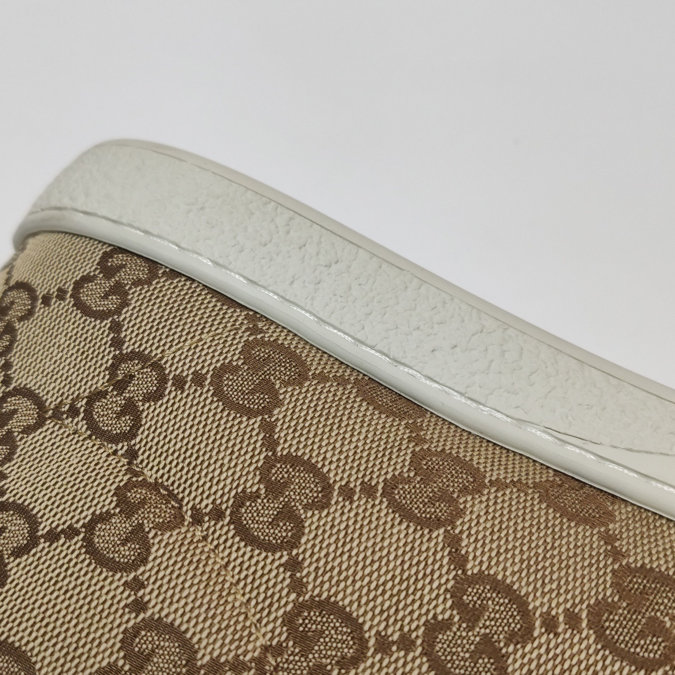 Gucci Gucci Women 7-5 Lowtop Sneakers Size US 7.5 / IT 37.5 - 8 Thumbnail