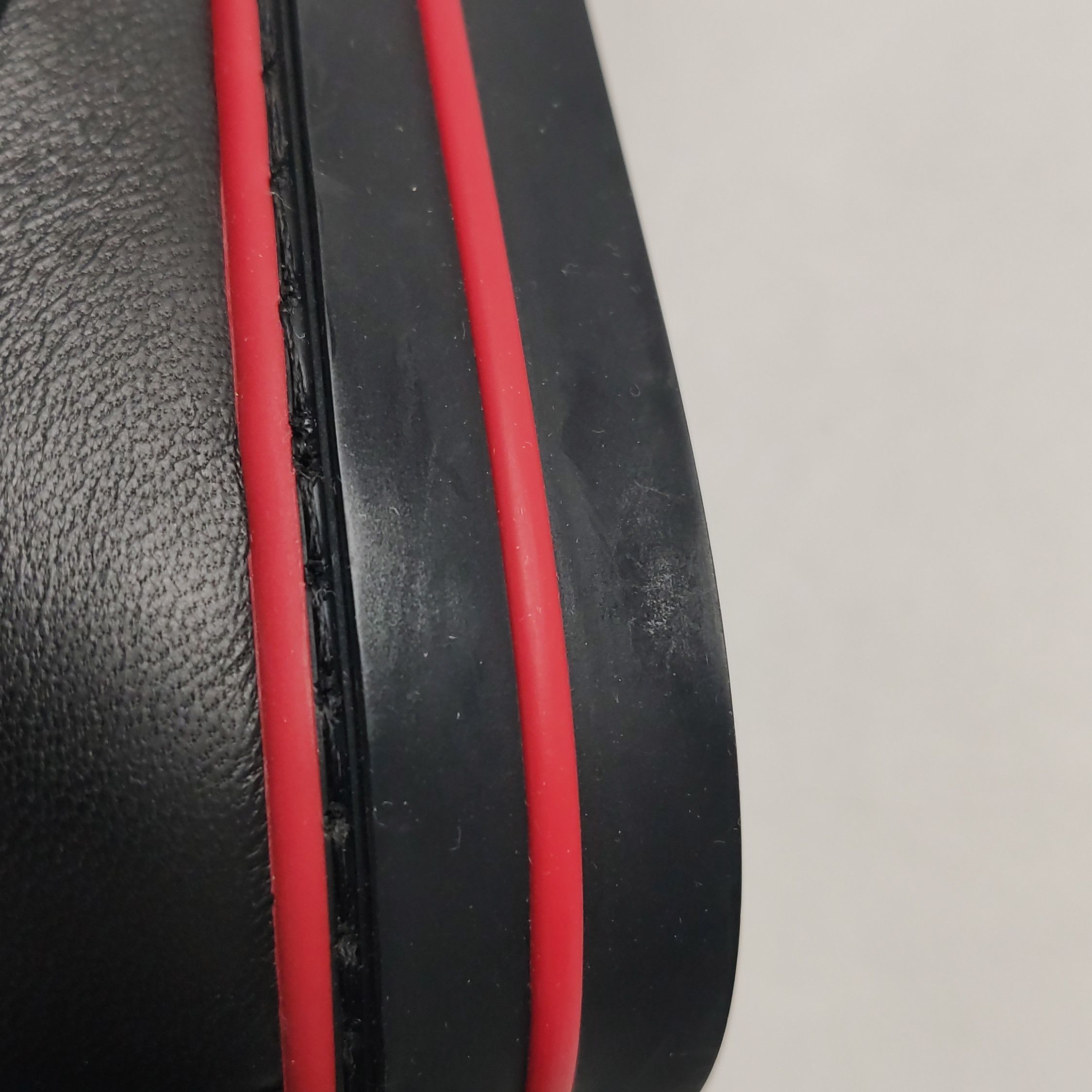 Gucci Gucci Women 7-5 Lowtop Sneakers Size US 7.5 / IT 37.5 - 8 Thumbnail
