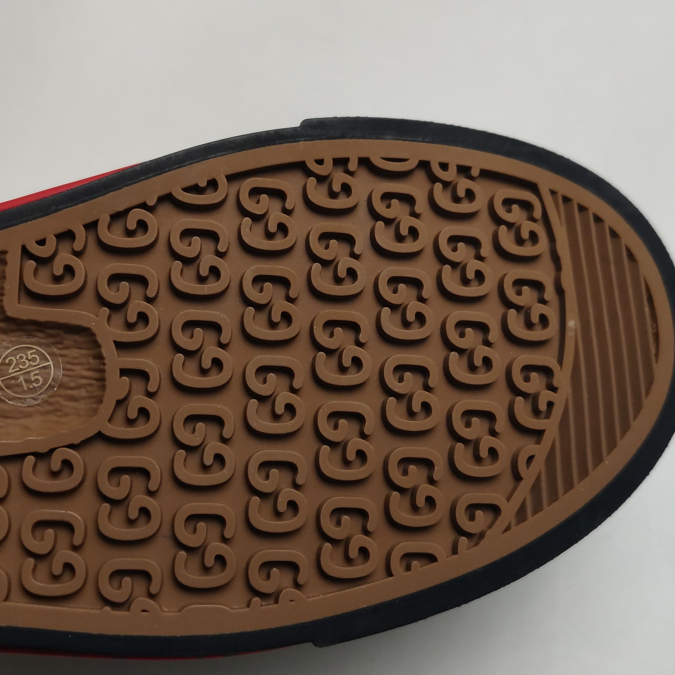 Gucci Gucci Women 7-5 Lowtop Sneakers Size US 7.5 / IT 37.5 - 9 Thumbnail
