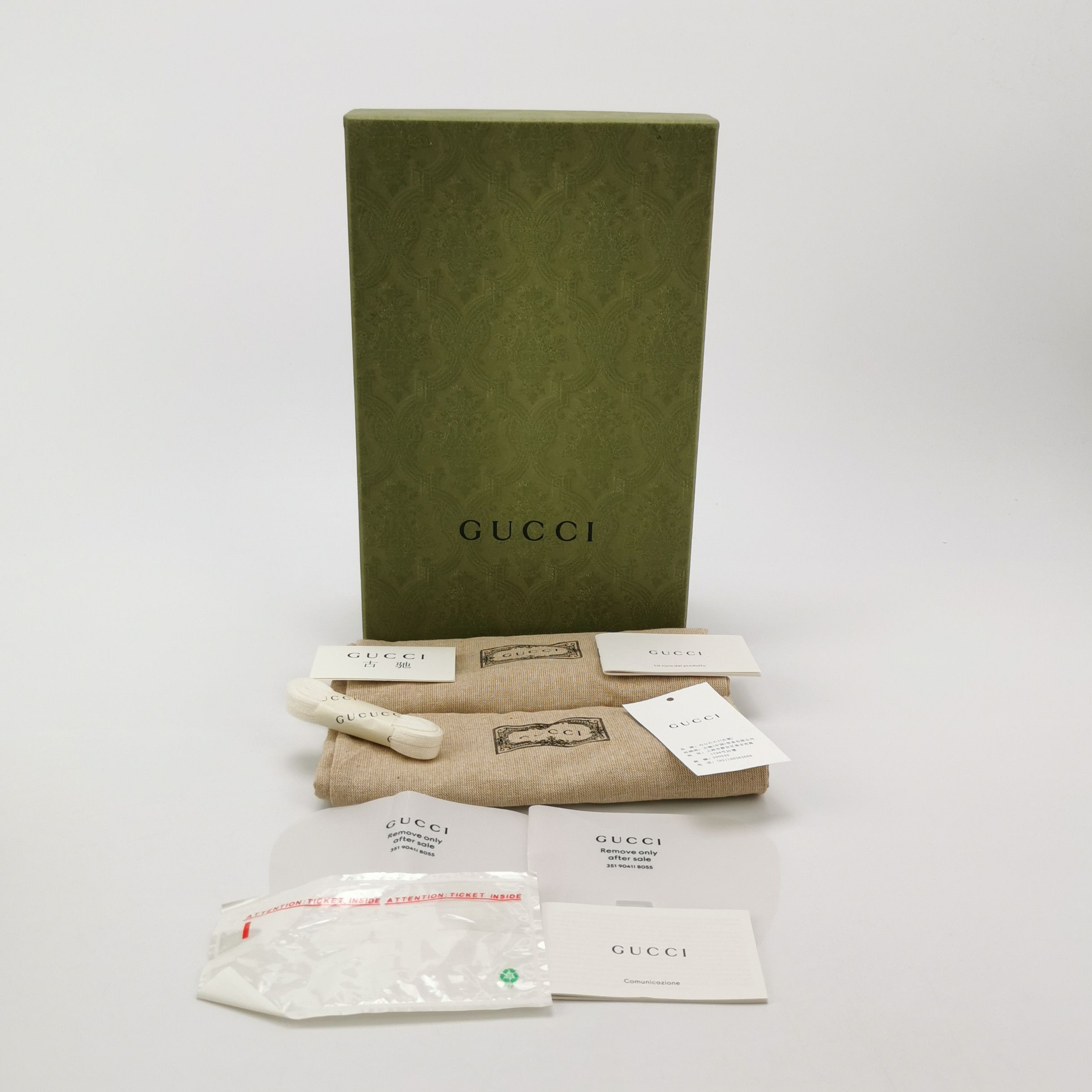 Gucci Gucci Women 6-5 Lowtop Sneakers Size US 6.5 / IT 36.5 - 6 Thumbnail