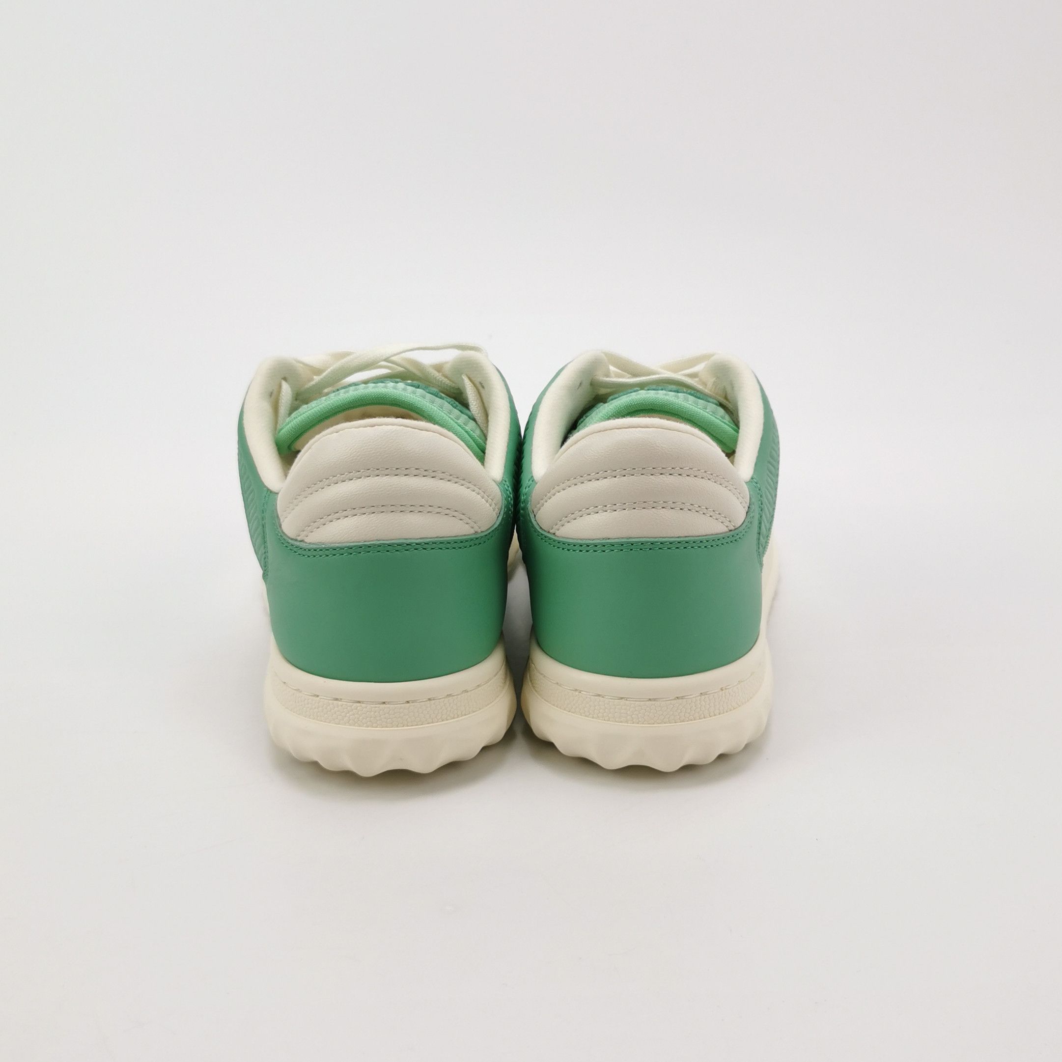 Gucci Gucci Women 6-5 Lowtop Sneakers Size US 6.5 / IT 36.5 - 4 Thumbnail