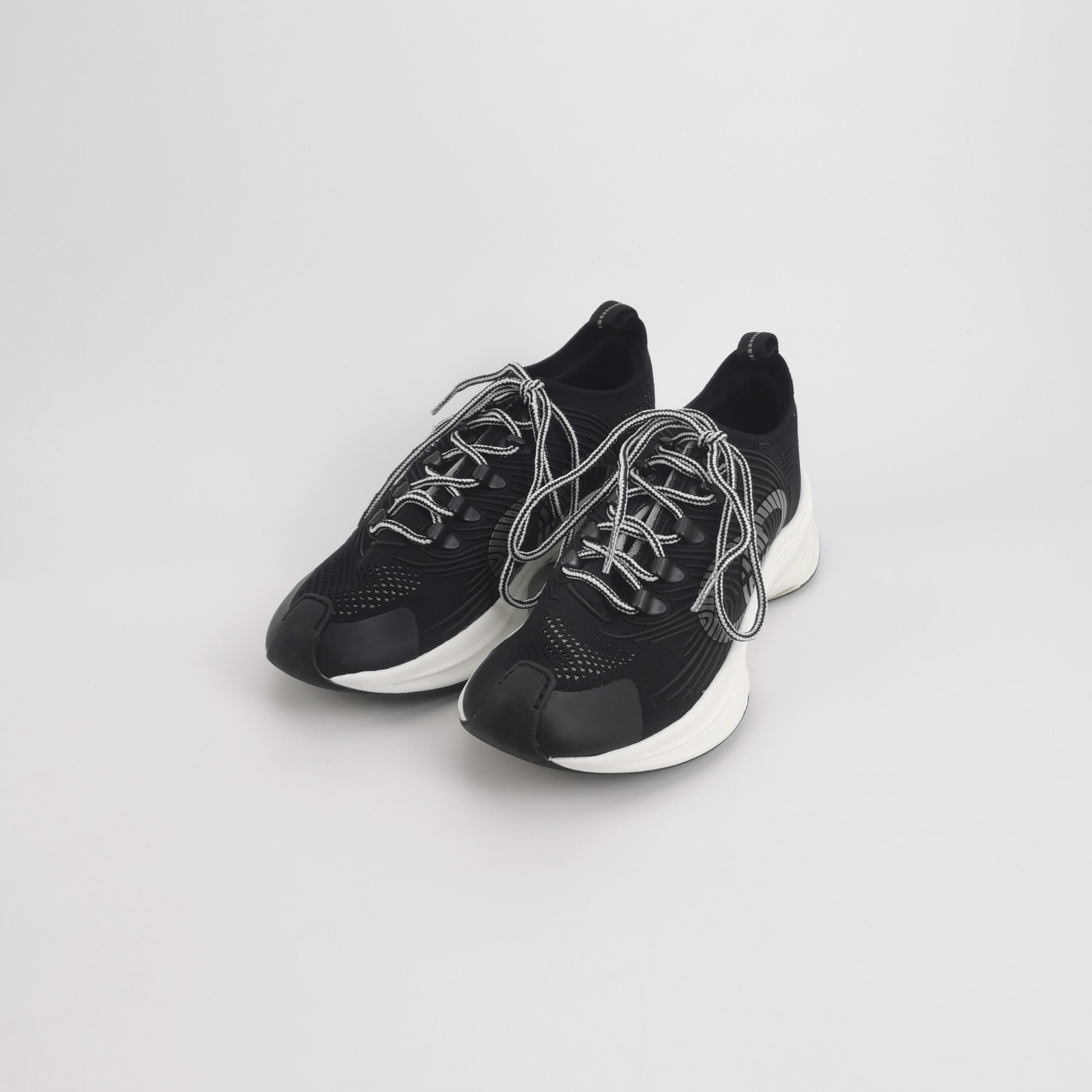 Gucci Gucci Women 8 Lowtop Sneakers Size US 8 / IT 38 - 2 Thumbnail