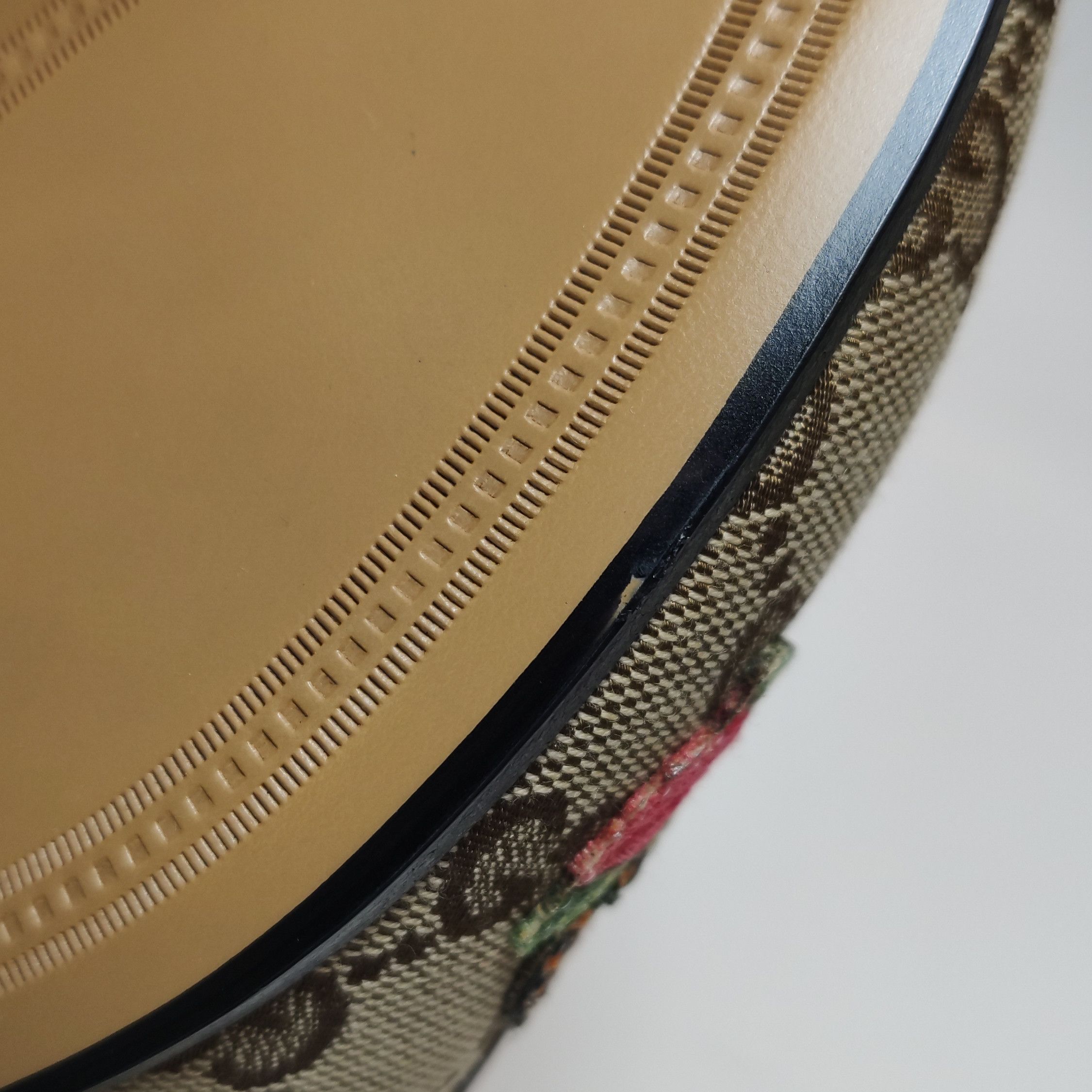 Gucci Gucci Women 6-5 Flats Size US 6.5 / IT 36.5 - 9 Thumbnail