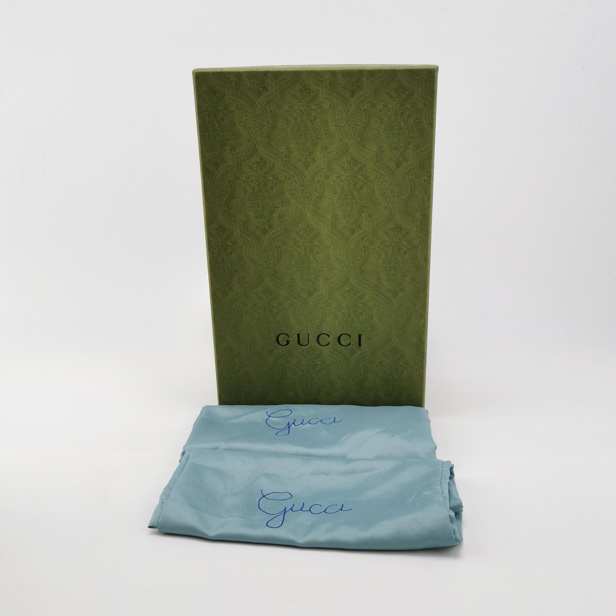 Gucci Gucci Women 7-5 Lowtop Sneakers Size US 7.5 / IT 37.5 - 6 Thumbnail