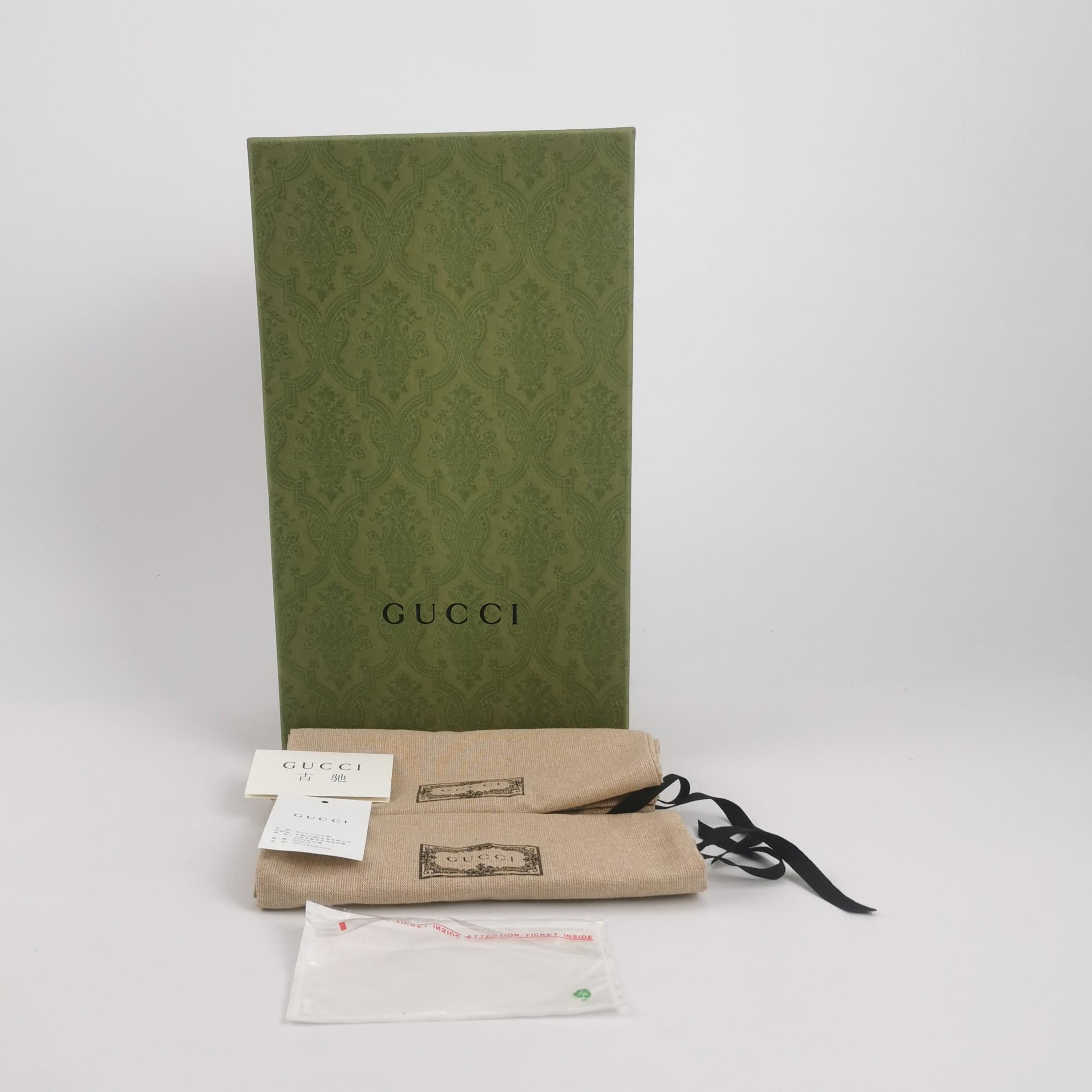 Gucci Gucci Women 9-5 Lowtop Sneakers Size US 9.5 / IT 39.5 - 6 Thumbnail