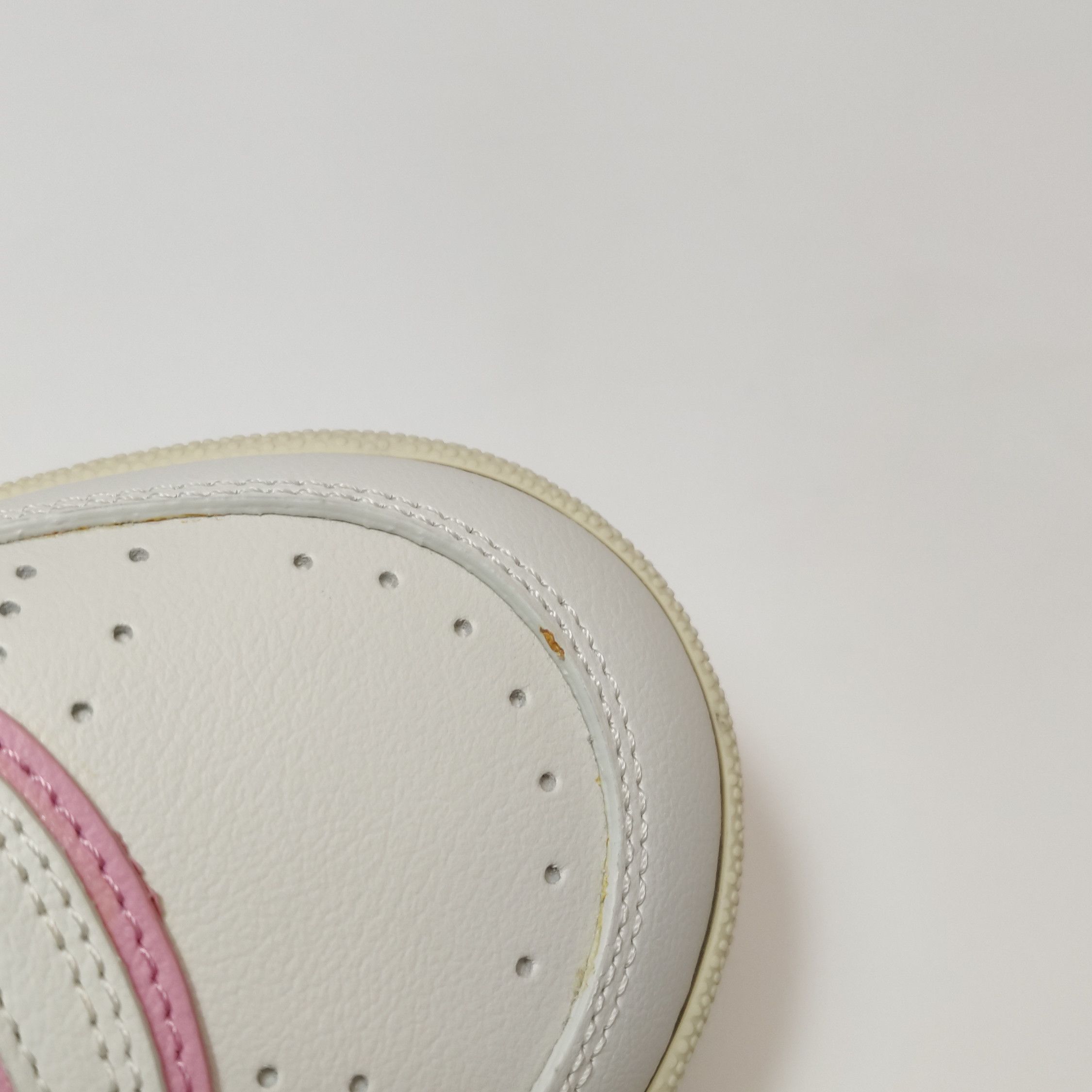 Gucci Gucci Women 7 Lowtop Sneakers Size US 7 / IT 37 - 7 Thumbnail