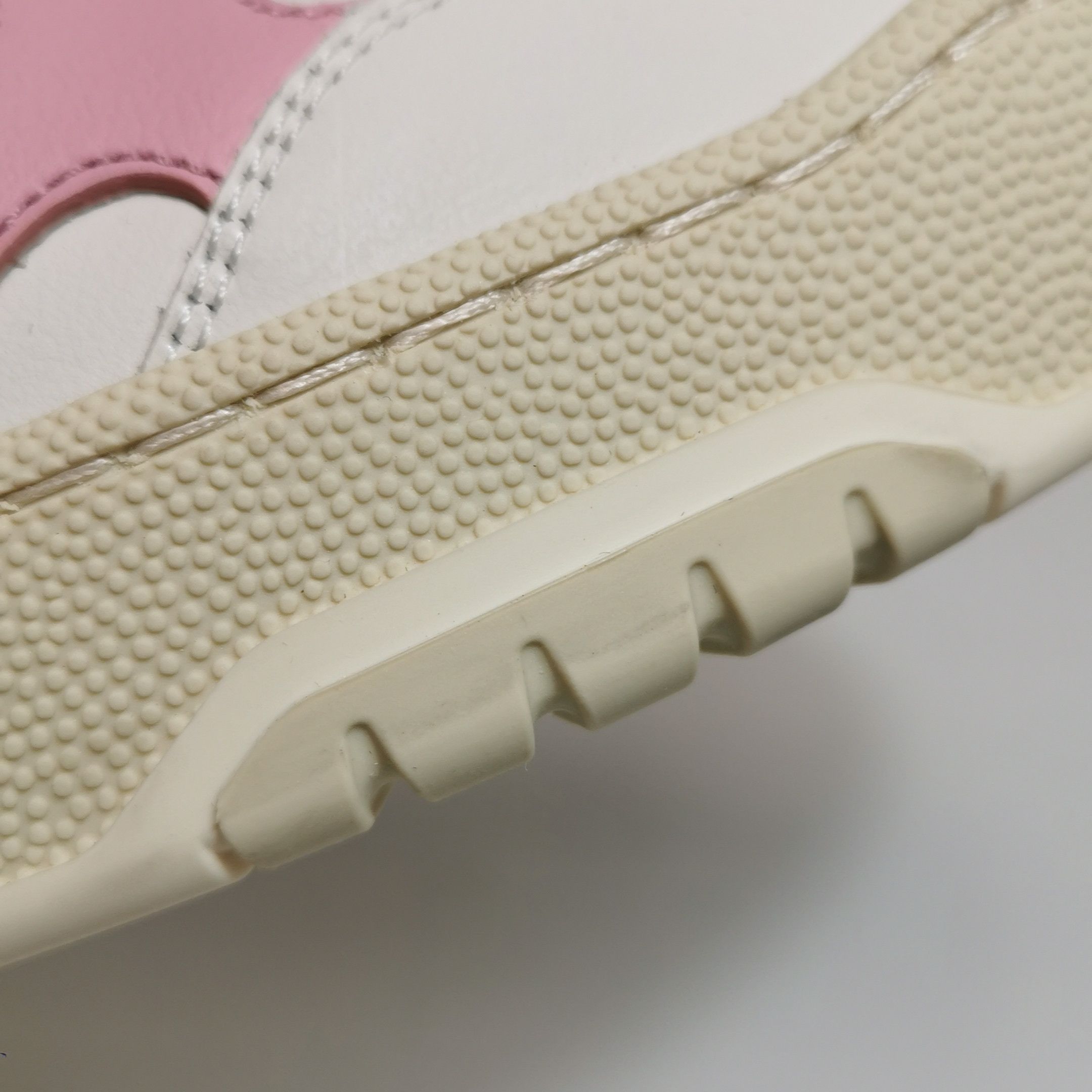 Gucci Gucci Women 9 Lowtop Sneakers Size US 9 / IT 39 - 9 Thumbnail