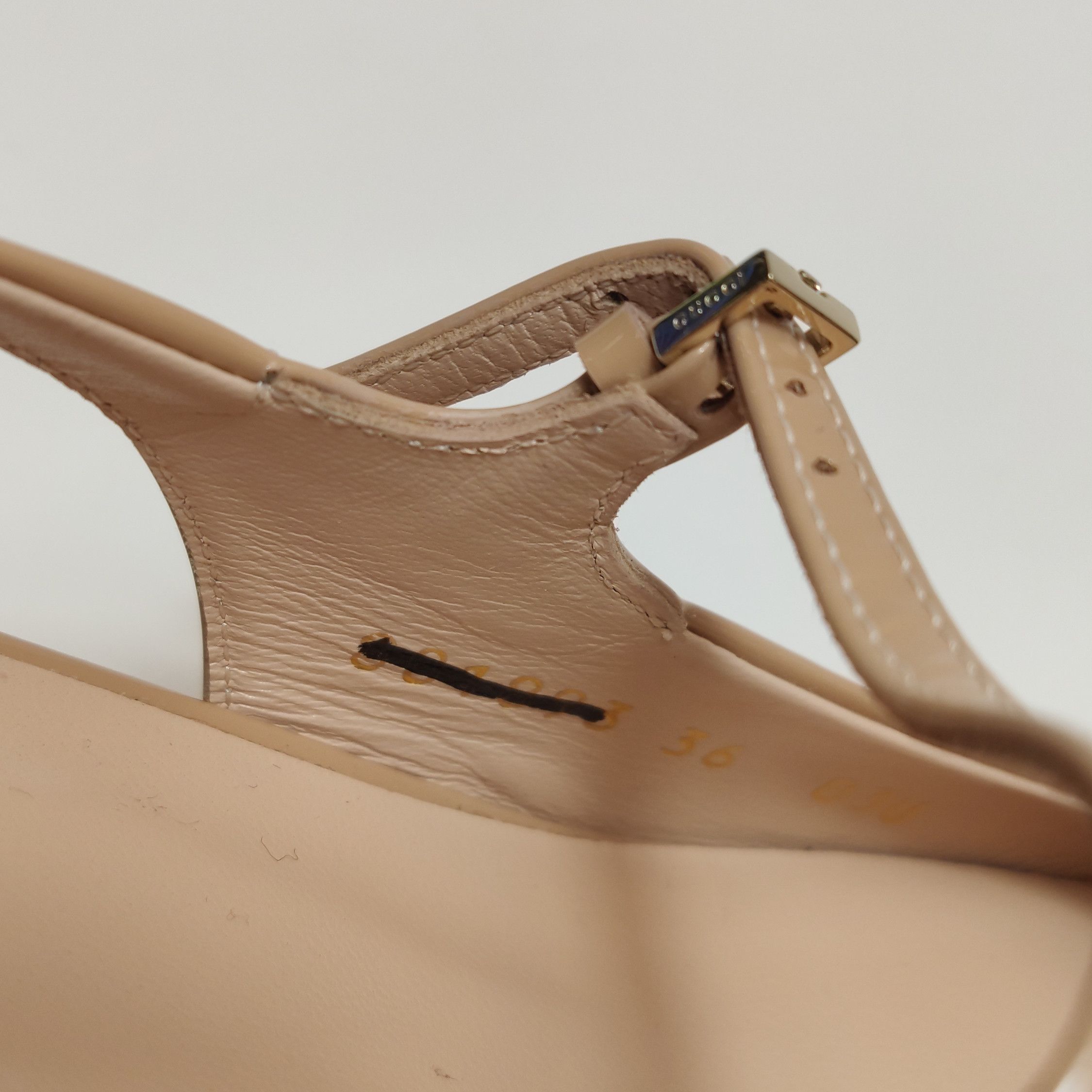 Gucci Gucci Women 6 Heels Size US 6 / IT 36 - 10 Thumbnail