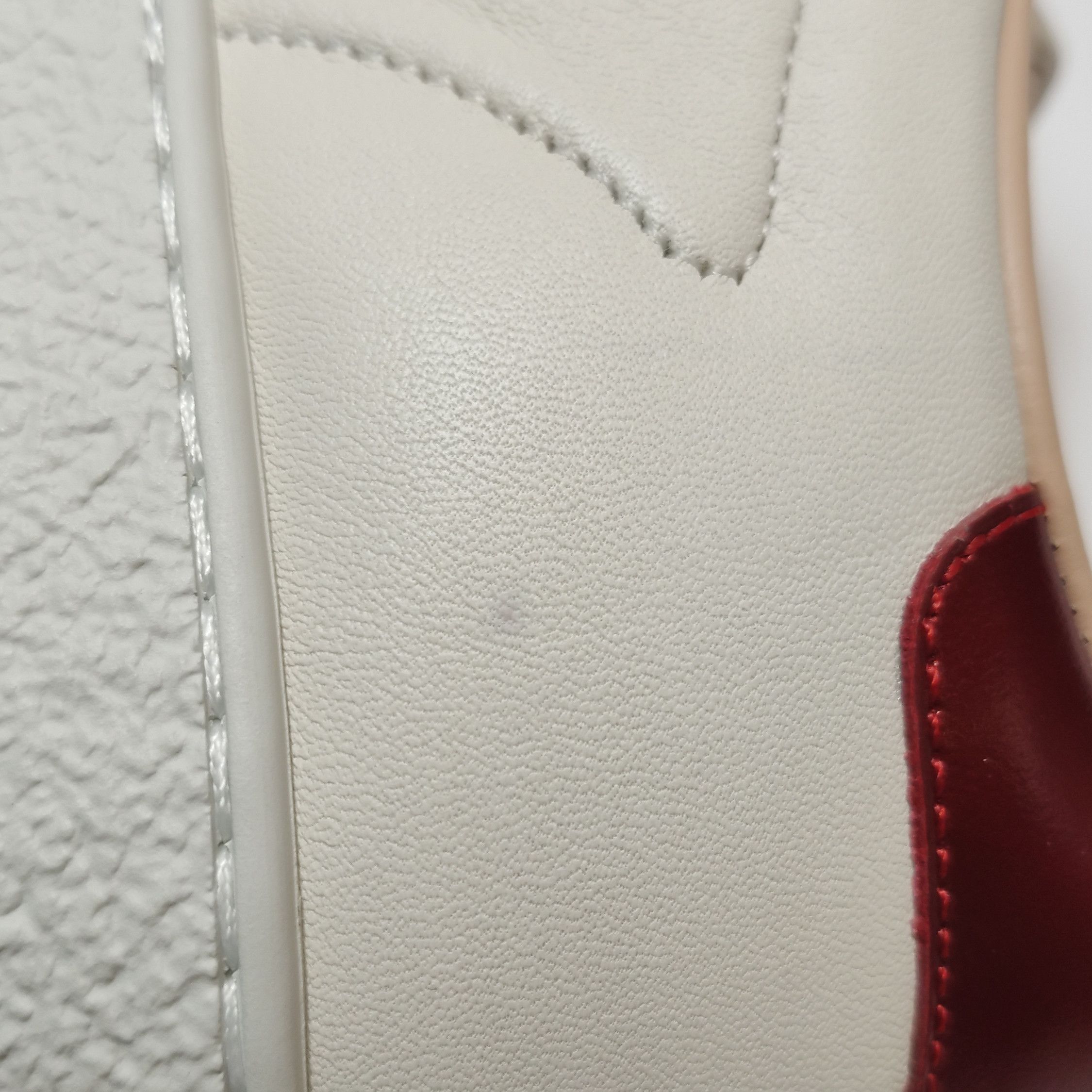 Gucci Gucci Women 9-5 Lowtop Sneakers Size US 9.5 / IT 39.5 - 8 Thumbnail