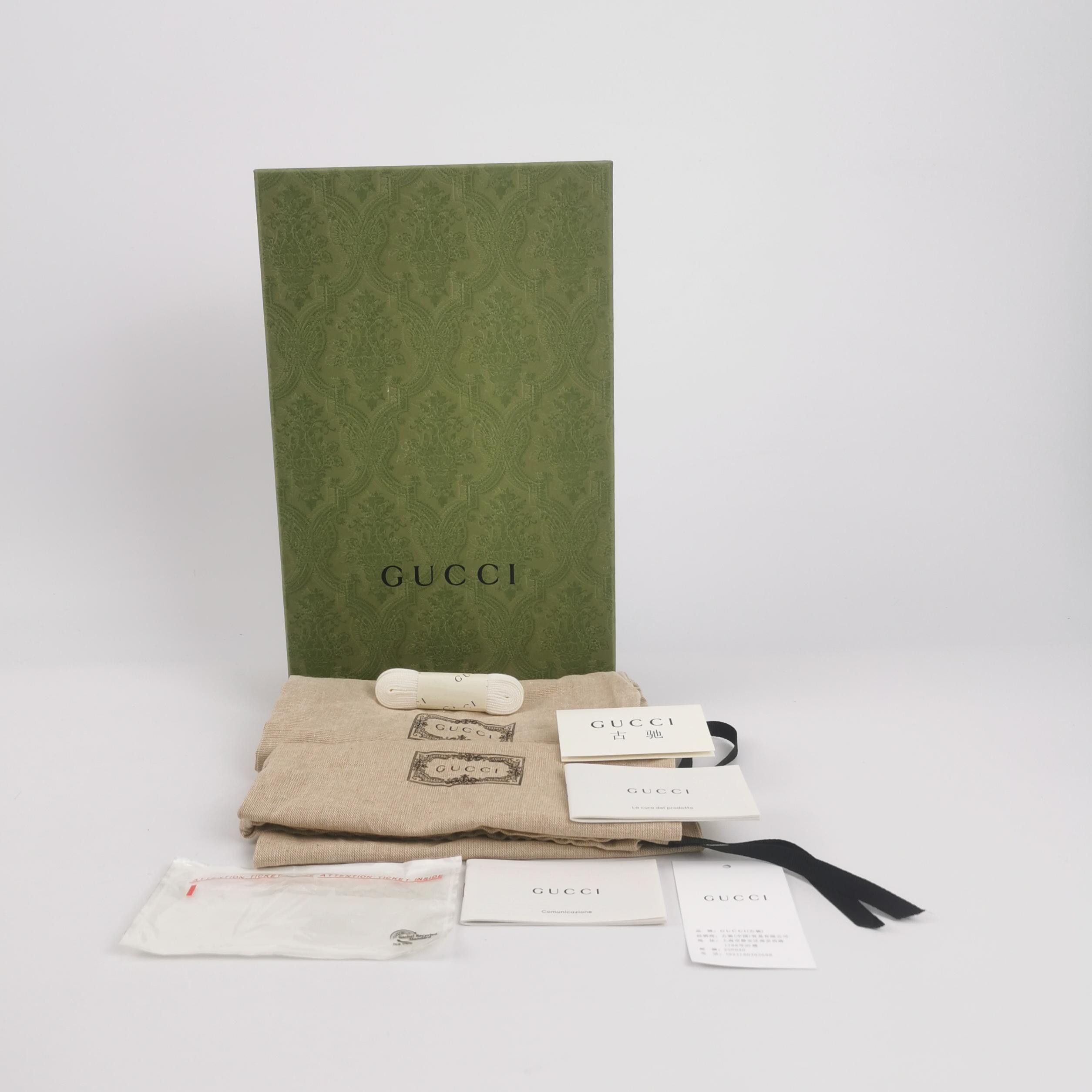 Gucci Gucci Women 6-5 Lowtop Sneakers Size US 6.5 / IT 36.5 - 6 Thumbnail