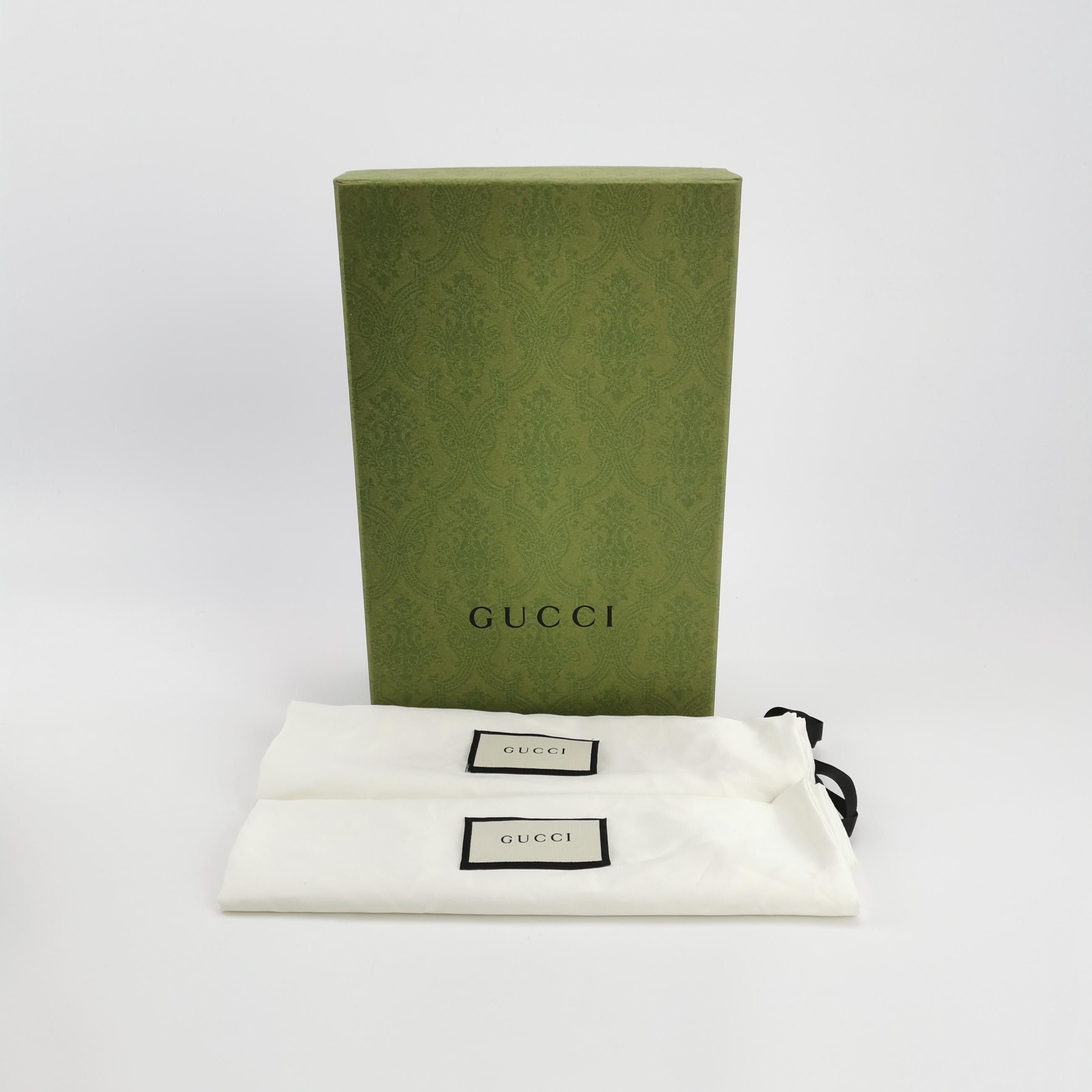 Gucci Gucci Women 5 Lowtop Sneakers Size US 5 / IT 35 - 6 Thumbnail