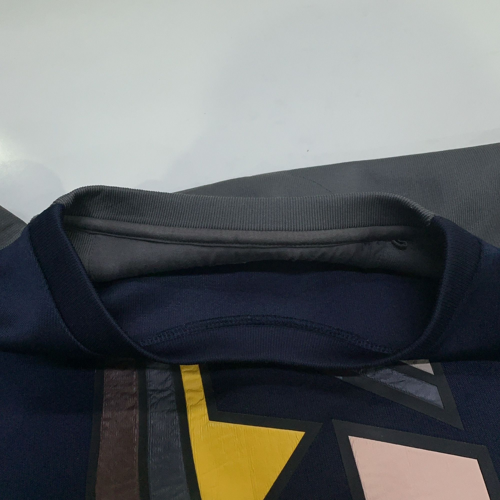 Fendi Fendi Geometric Print Sweatshirt Navy Blue Size S Size US S / EU 44-46 / 1 - 7 Thumbnail