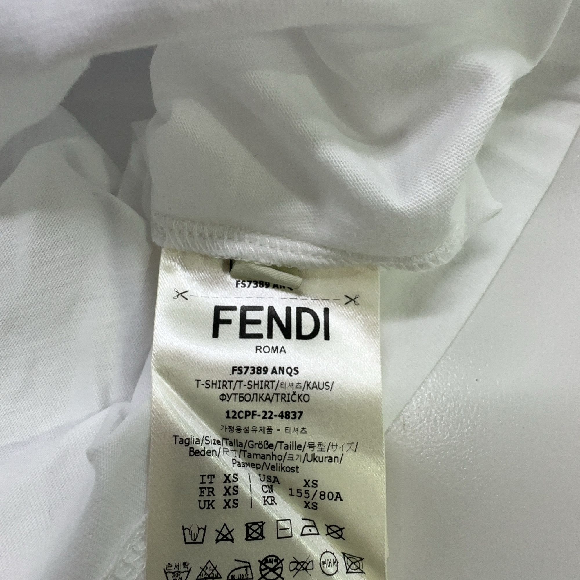 Fendi Fendi Zip Pocket T-Shirt Size XS Size XS / US 0-2 / IT 36-38 - 3 Thumbnail