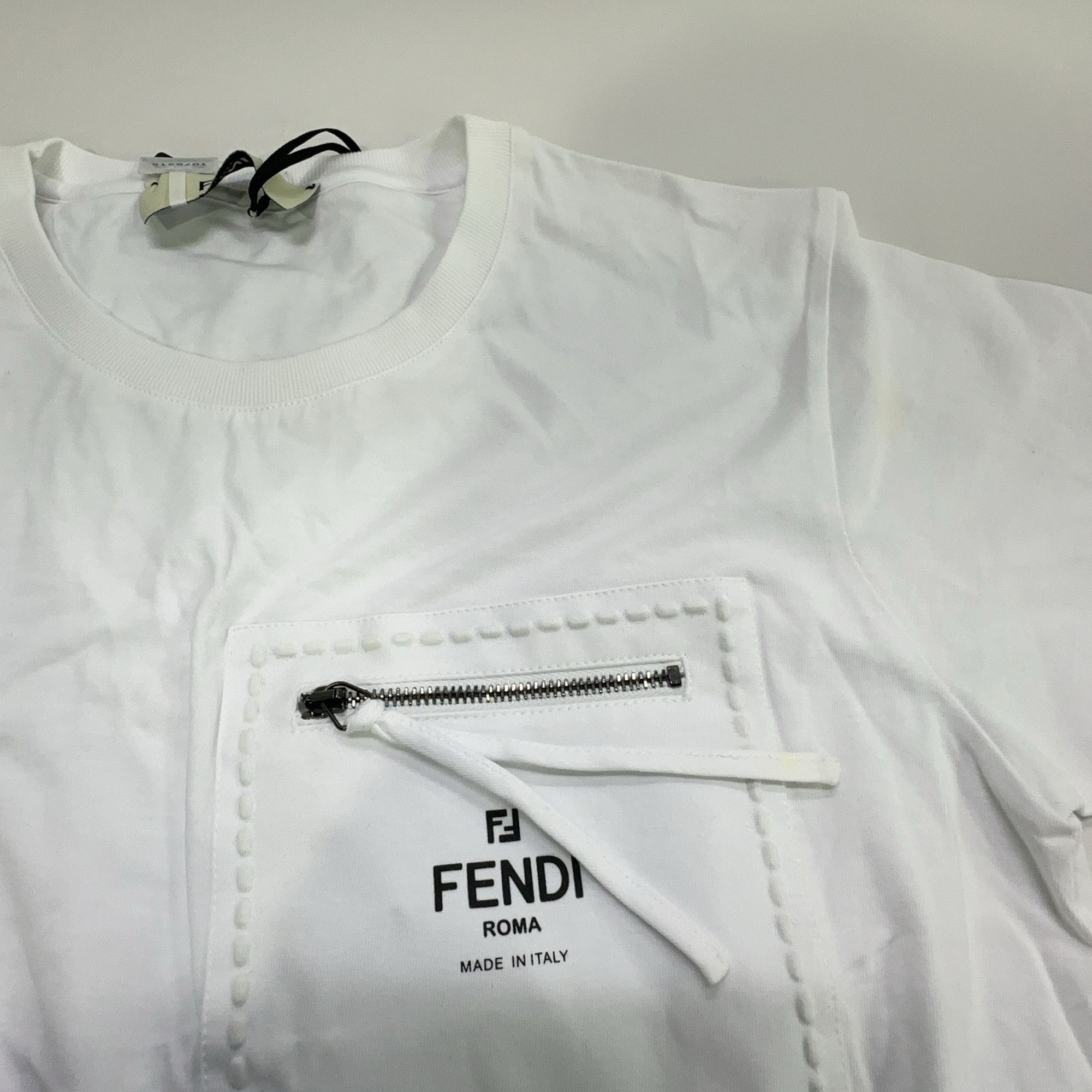 Fendi Fendi Zip Pocket T-Shirt Size XS Size XS / US 0-2 / IT 36-38 - 8 Thumbnail