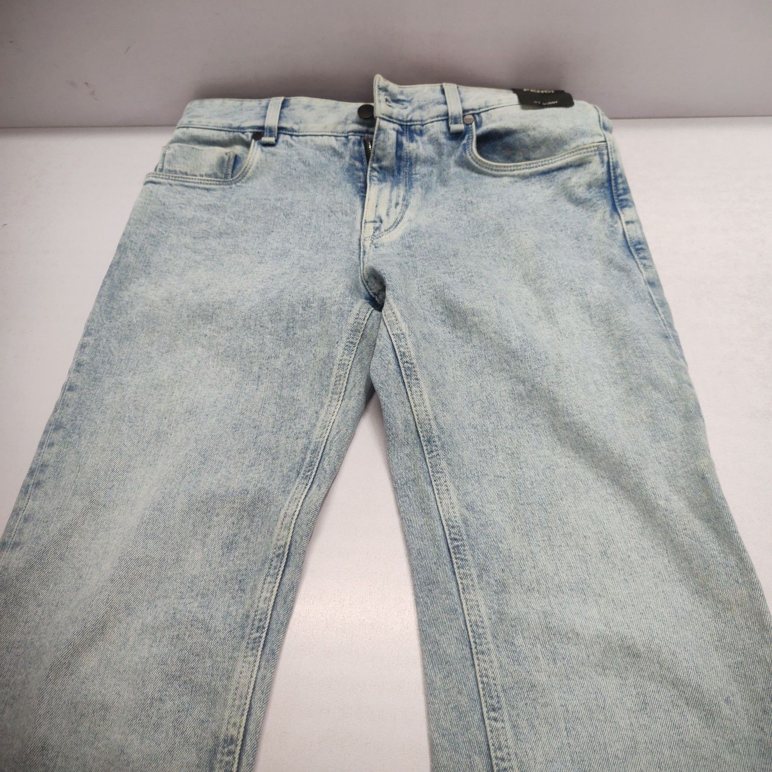 Fendi Fendi Light Wash Jeans Size 31 Size US 31 - 12 Thumbnail