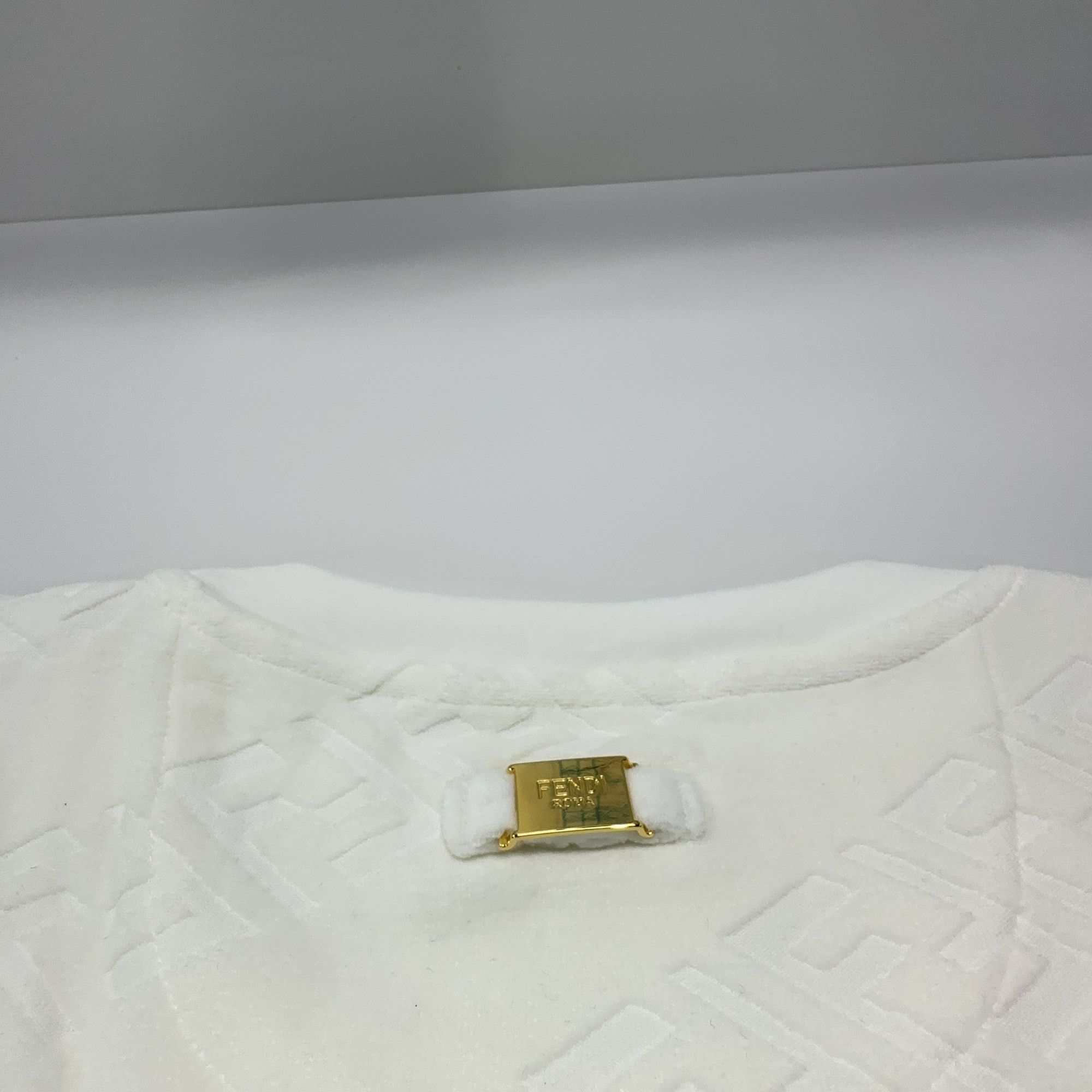 Fendi Fendi FF Embossed Plaque T-Shirt Size XL Size US XL / EU 56 / 4 - 7 Thumbnail