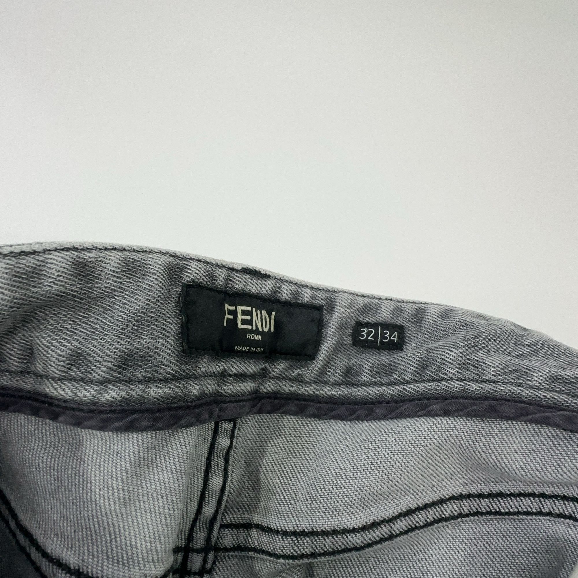 Fendi Fendi Logo Patch Jeans Size 32 Size US 32 / EU 48 - 3 Thumbnail