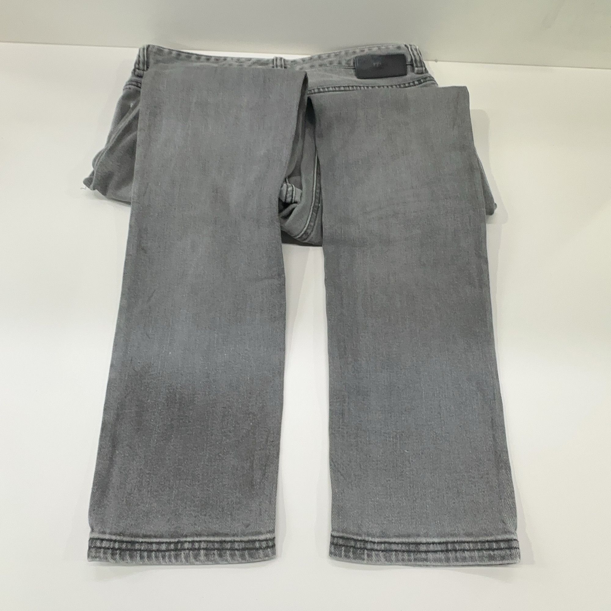 Fendi Fendi Logo Patch Jeans Size 32 Size US 32 / EU 48 - 9 Thumbnail