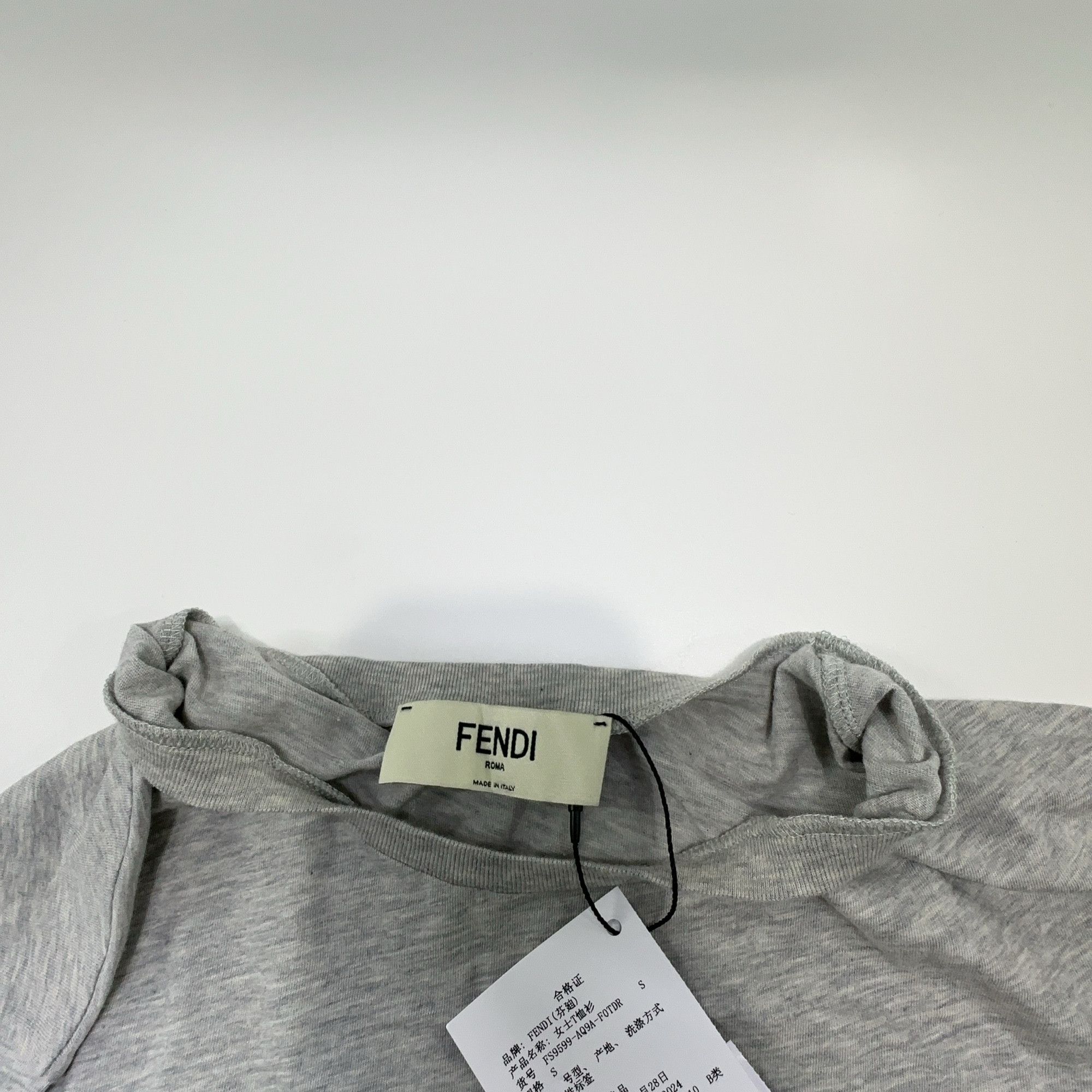 Fendi Fendi Logo T-Shirt Size S Size S / US 4 / IT 40 - 8 Thumbnail