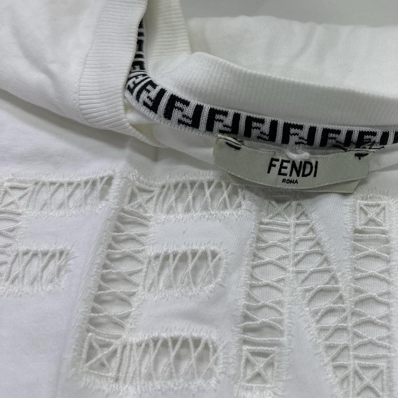 Fendi Fendi Cutout Logo T-Shirt Size S Size S / US 4 / IT 40 - 10 Thumbnail
