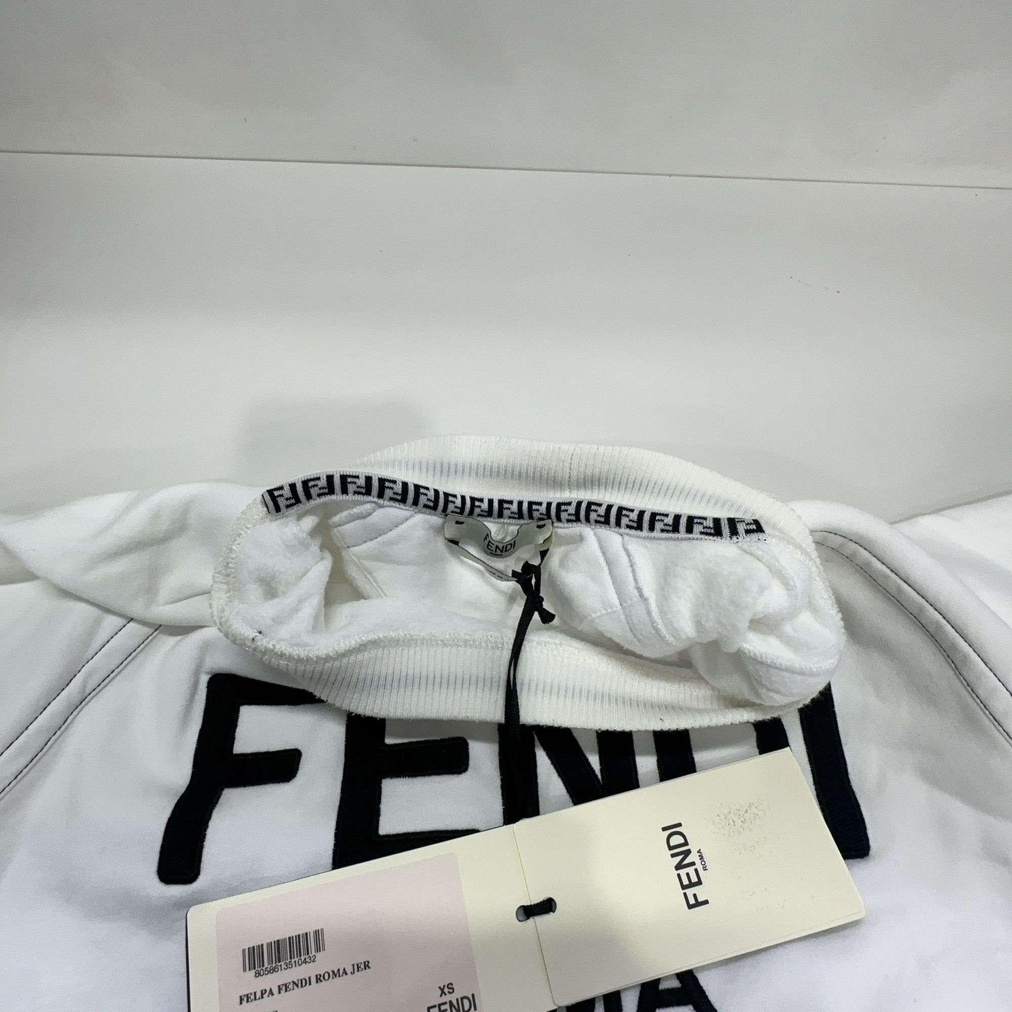 Fendi Fendi Roma Logo Sweatshirt Size XS Size XS / US 0-2 / IT 36-38 - 6 Thumbnail