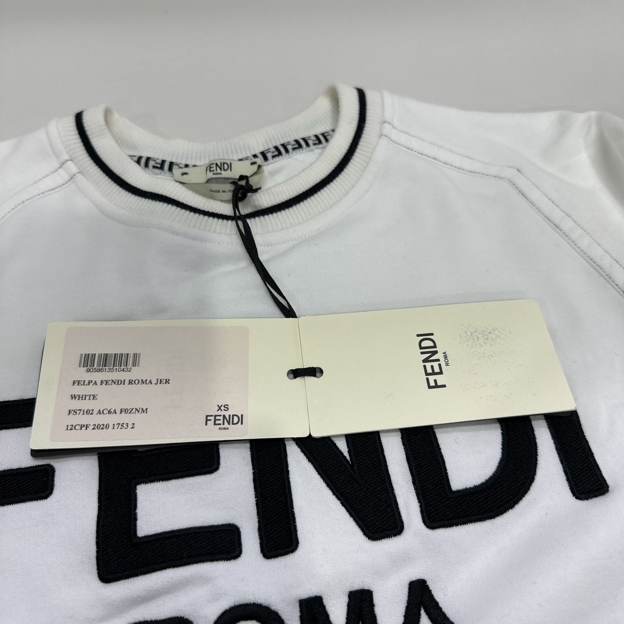Fendi Fendi Roma Logo Sweatshirt Size XS Size XS / US 0-2 / IT 36-38 - 4 Thumbnail