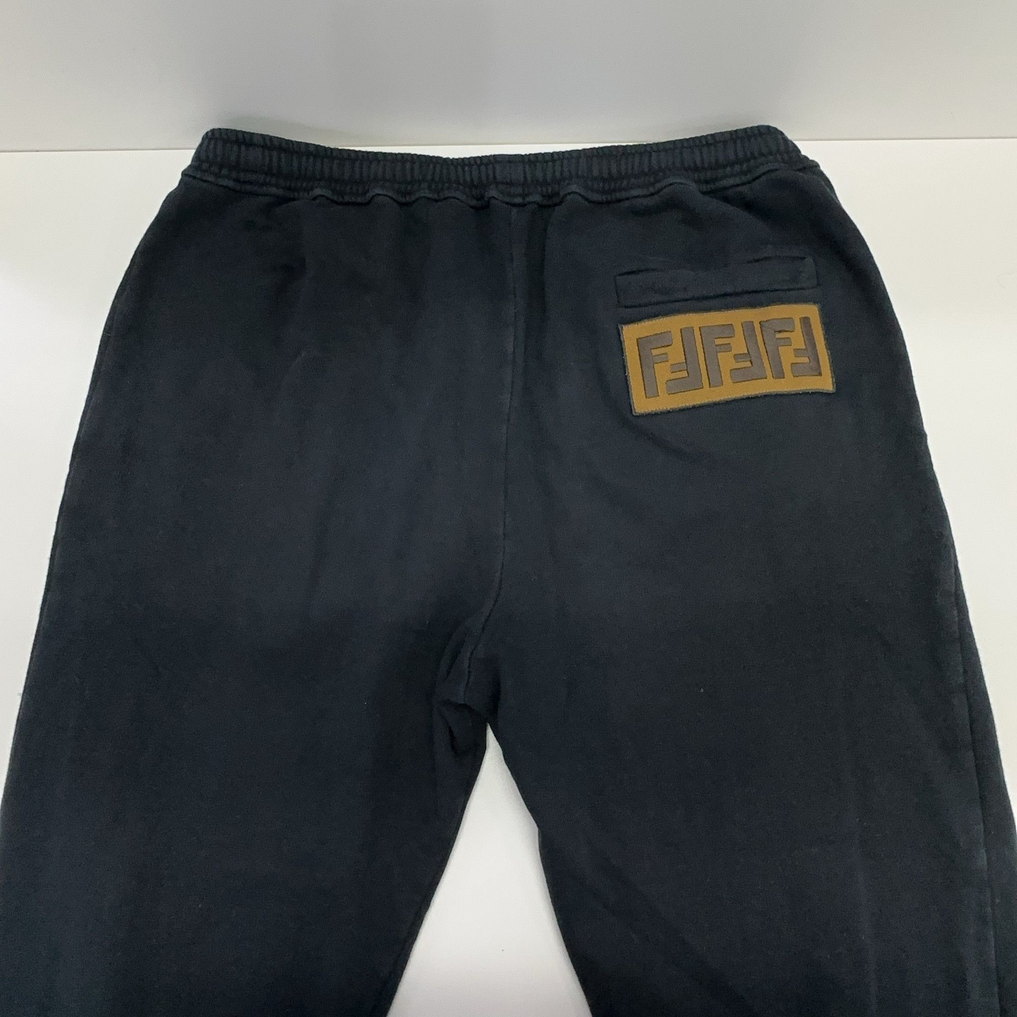 Fendi Fendi Logo Patch Sweatpants Size 36 Size US 36 / EU 52 - 9 Thumbnail