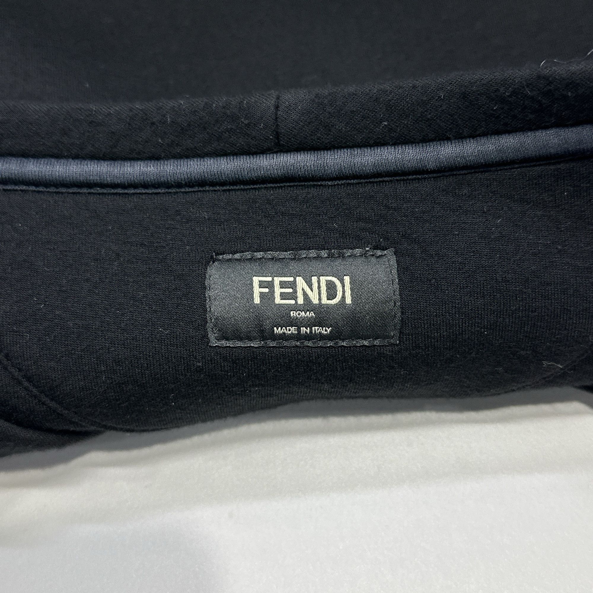 Fendi Fendi Embossed Robot Patch Sweatshirt Size S Size US S / EU 44-46 / 1 - 3 Thumbnail