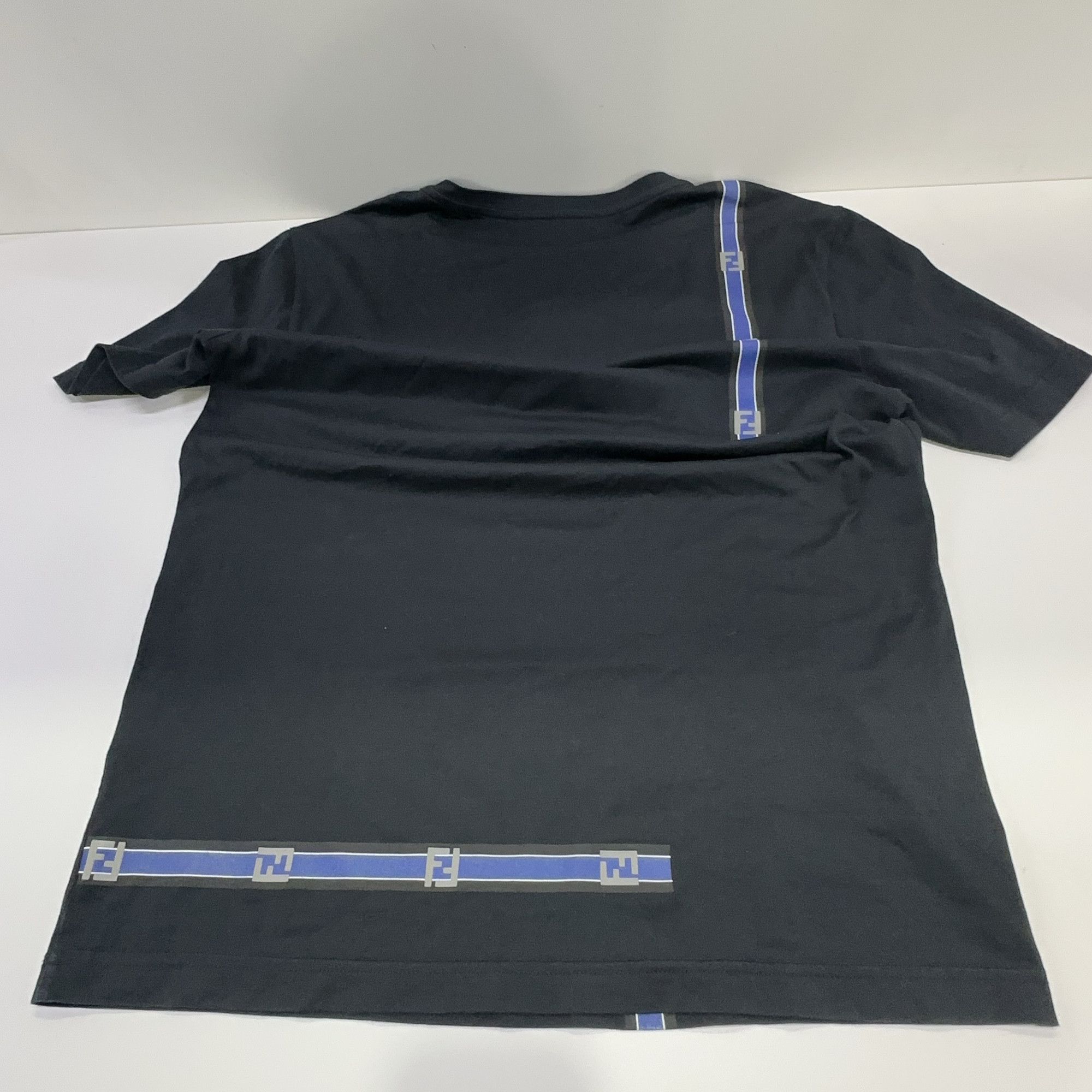 Fendi Fendi Logo Tape T-Shirt Size M Size US M / EU 48-50 / 2 - 16 Thumbnail